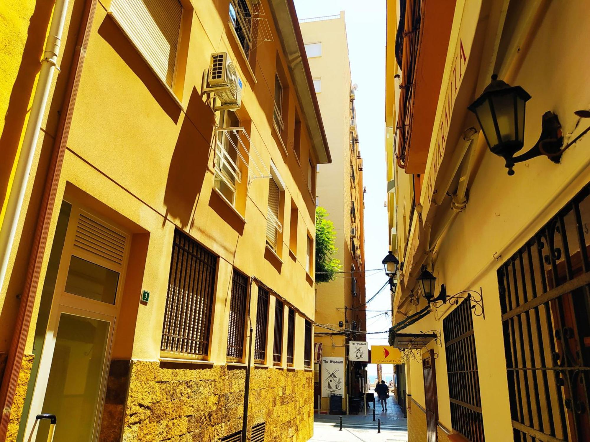 Apartment Ped - 1 Dorm - Reformado - 50 Metros Playa Y Centro - Wifi Fuengirola