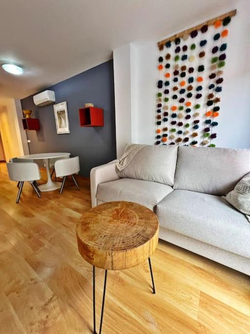 Centrico Y Nuevo Apartamento *