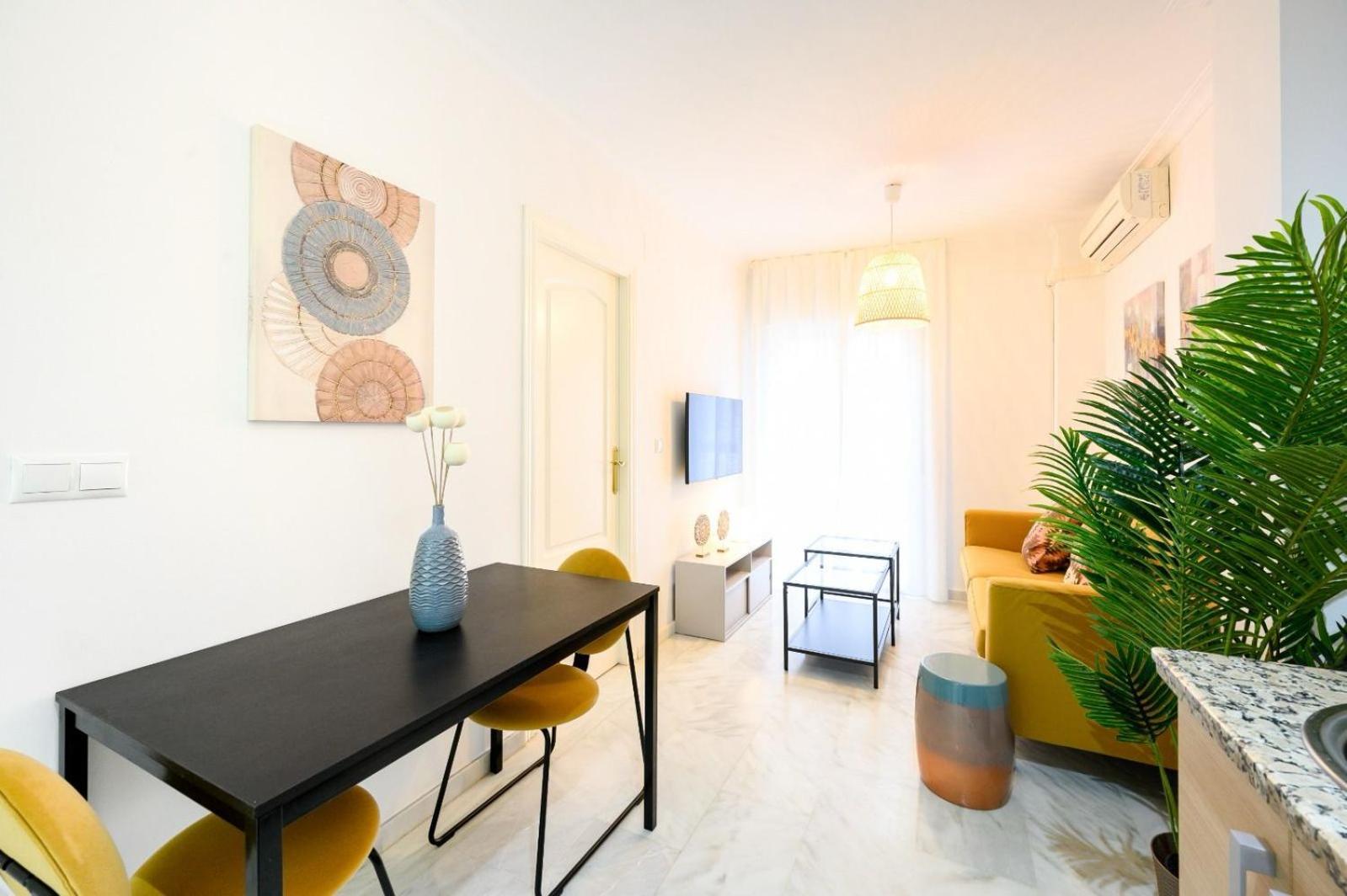 Apartment Capitan, 1 Bedromm, Center & By 10tsea *