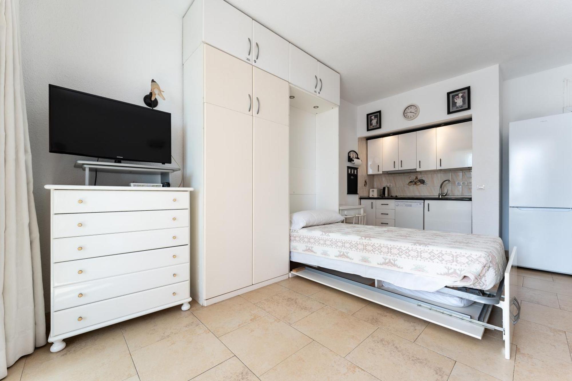 Sunny Apartment, Marina View Apartment Fuengirola