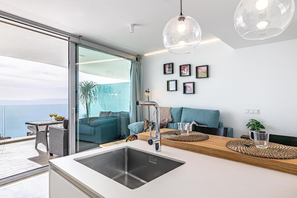 Beachfront Paradise With Spectacular Sea View Apartment Fuengirola