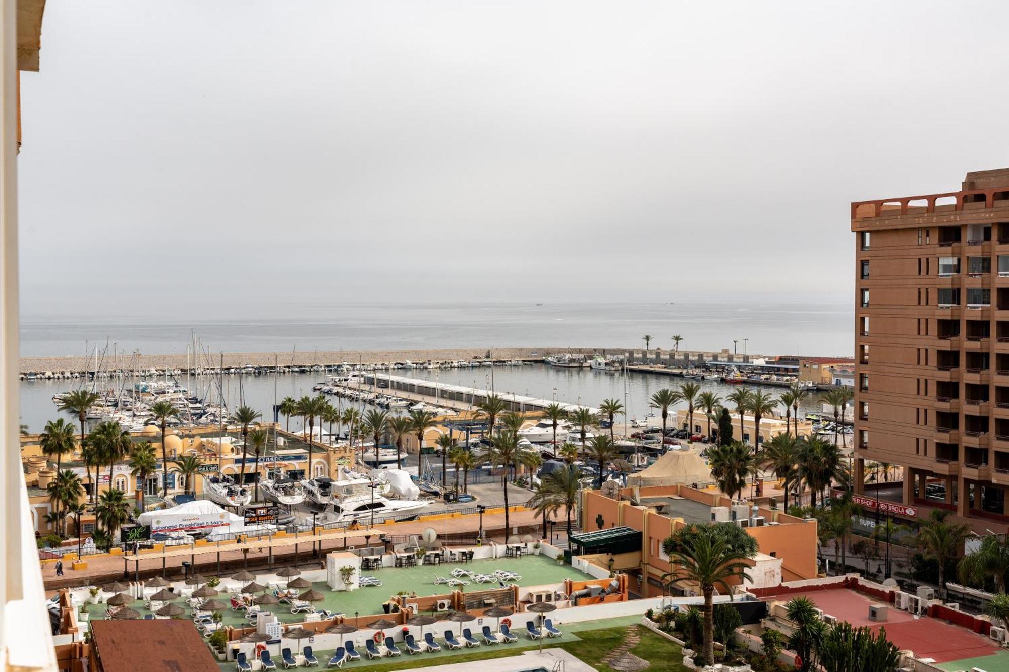 Aparthotel Marina View, Sunny One Bedroom Pyr Fuengirola