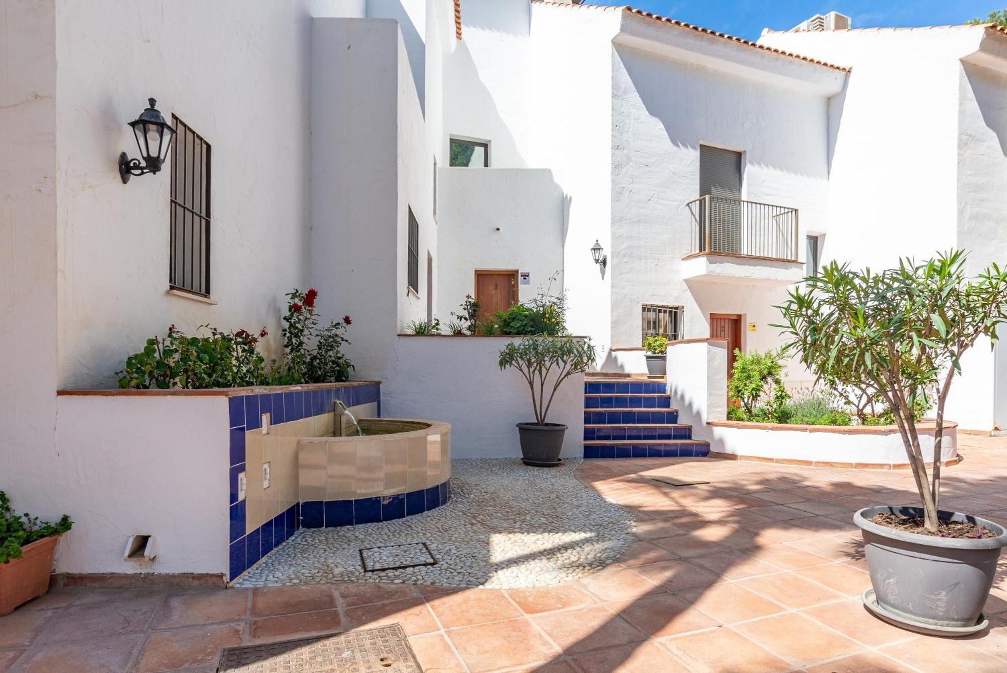 4 Bed Townhouse With Stunning View Holiday home Fuengirola