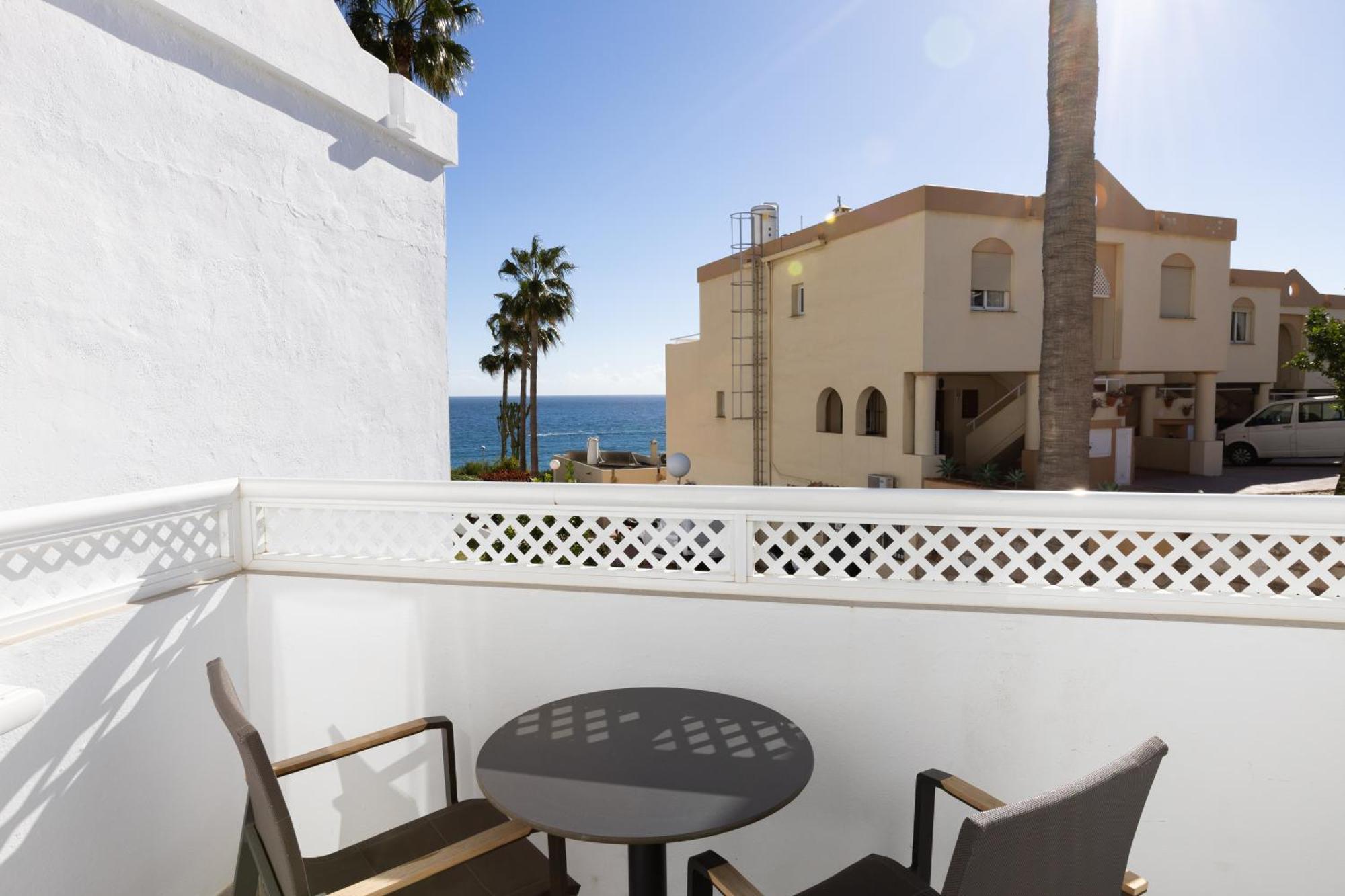 Aparthotel Ramada & By Wyndham Costa Del Sol 3*