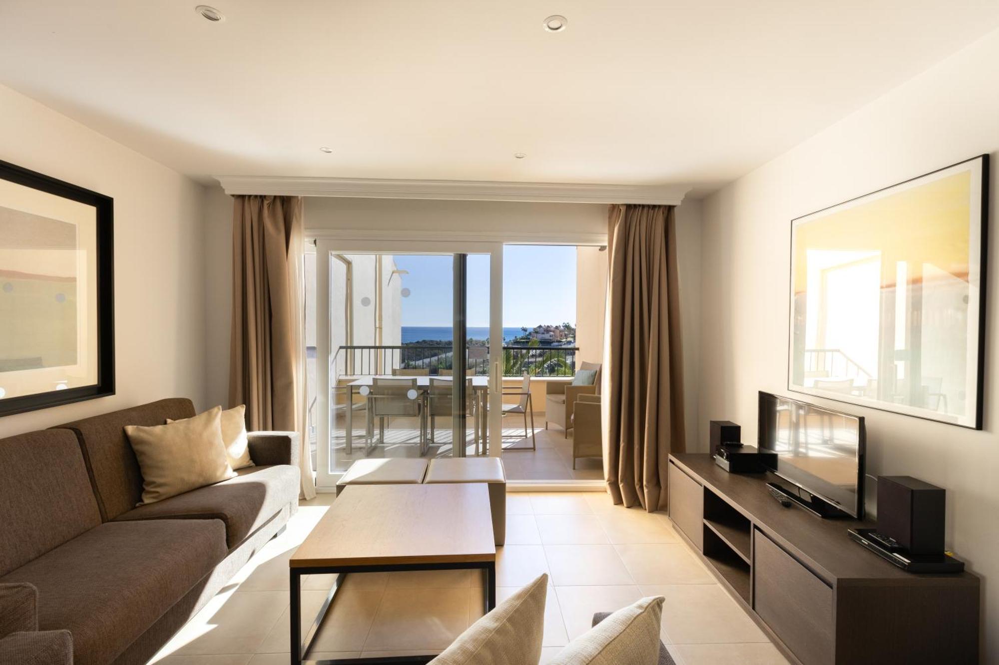 Aparthotel Ramada & By Wyndham Costa Del Sol 3*