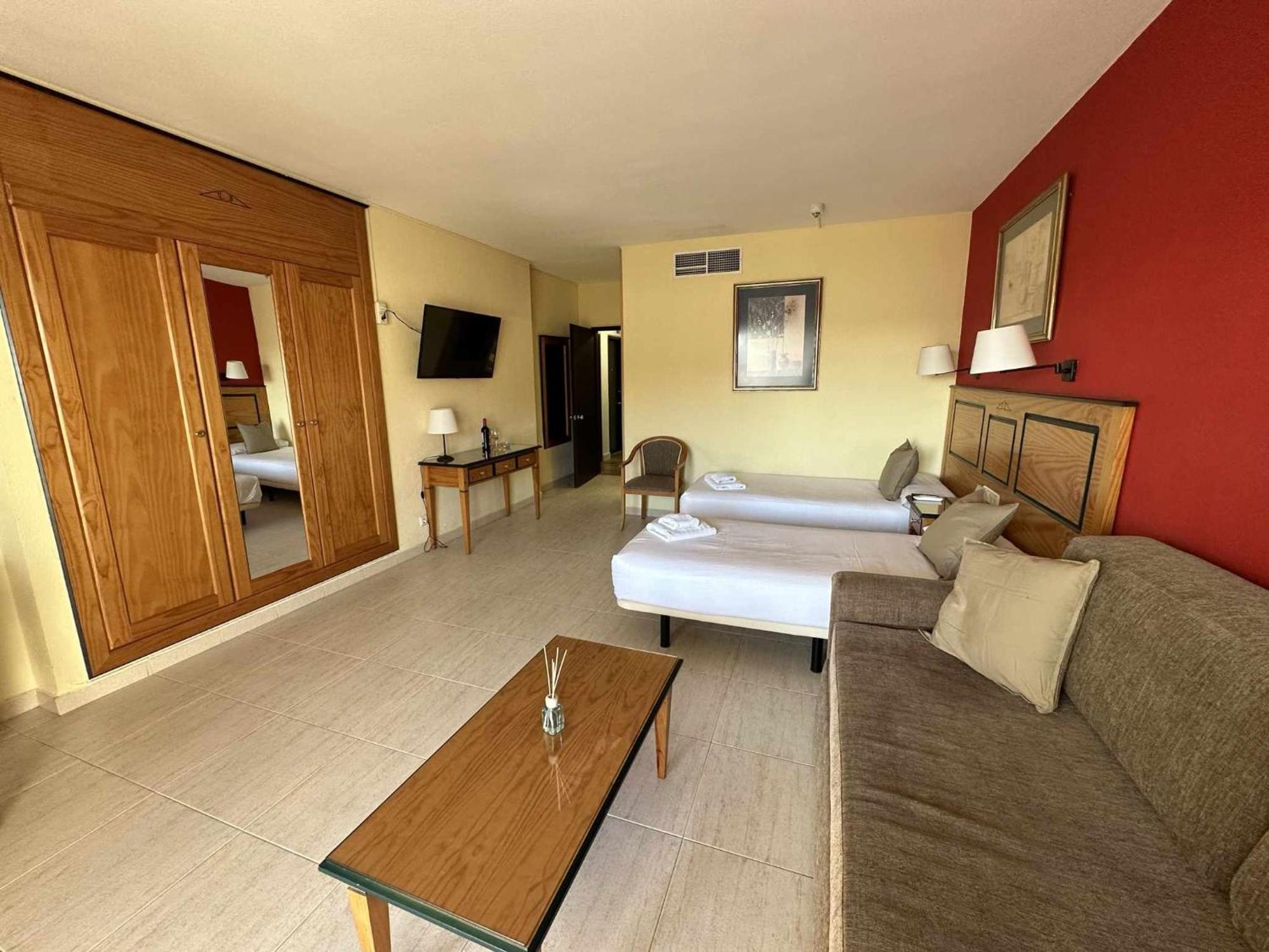 Apartment Estudio Pyr Privado Frente Al Puerto De