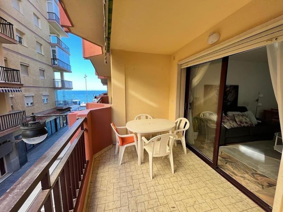 Apartment Primera Linea Playa-youtripmalaga *