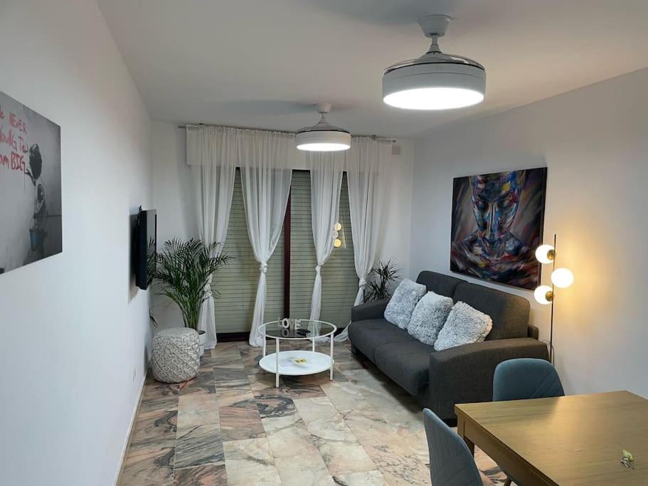 Primera Linea Playa-youtripmalaga *