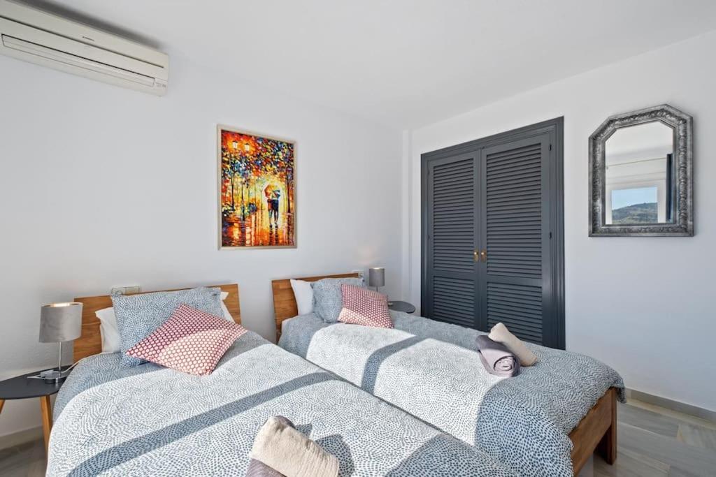 Amplio Piso En Mijas Golf * Fuengirola
