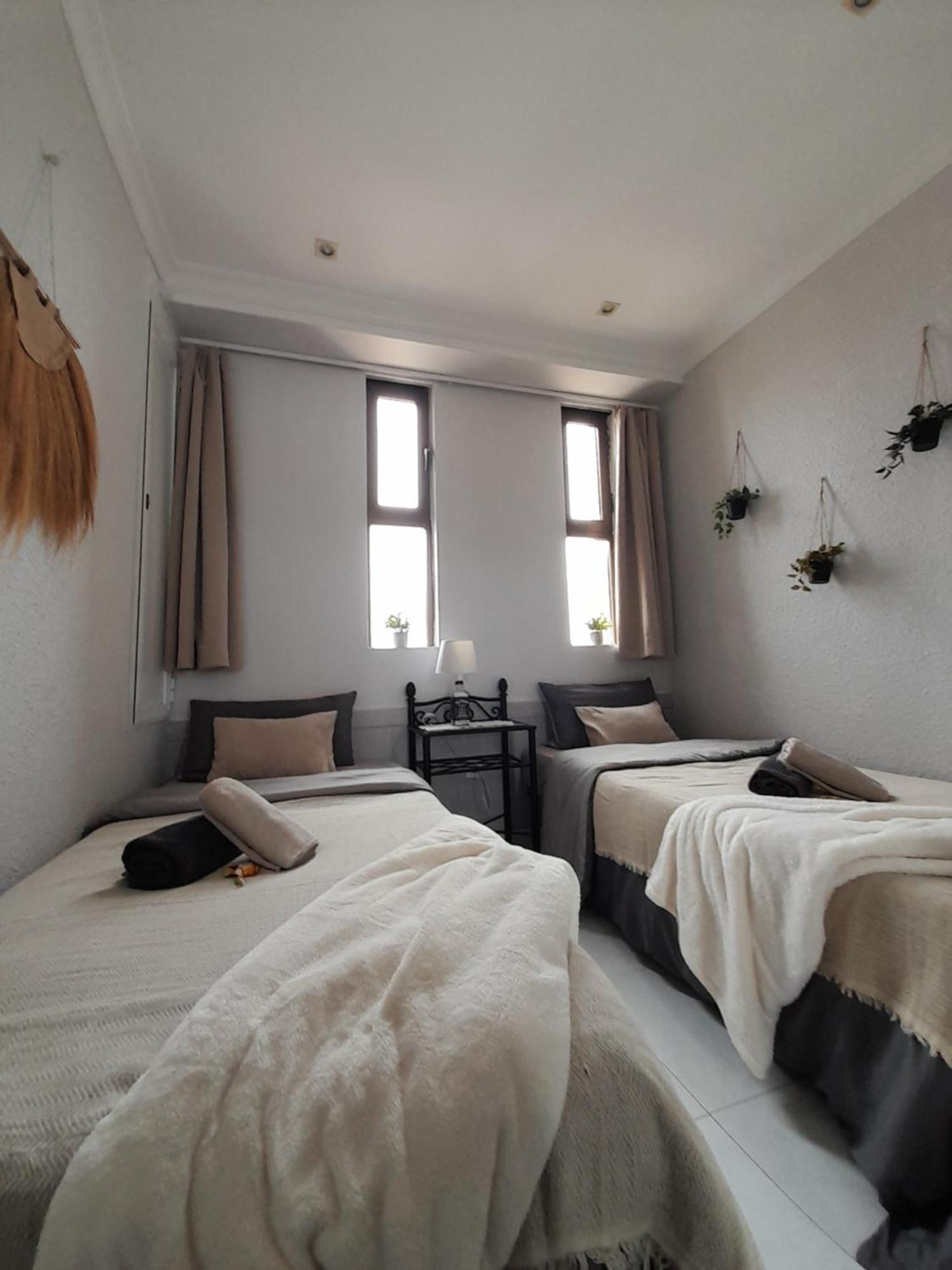 Apartment On The Harbor, First Line With Beautiful Sea View In 4 Star