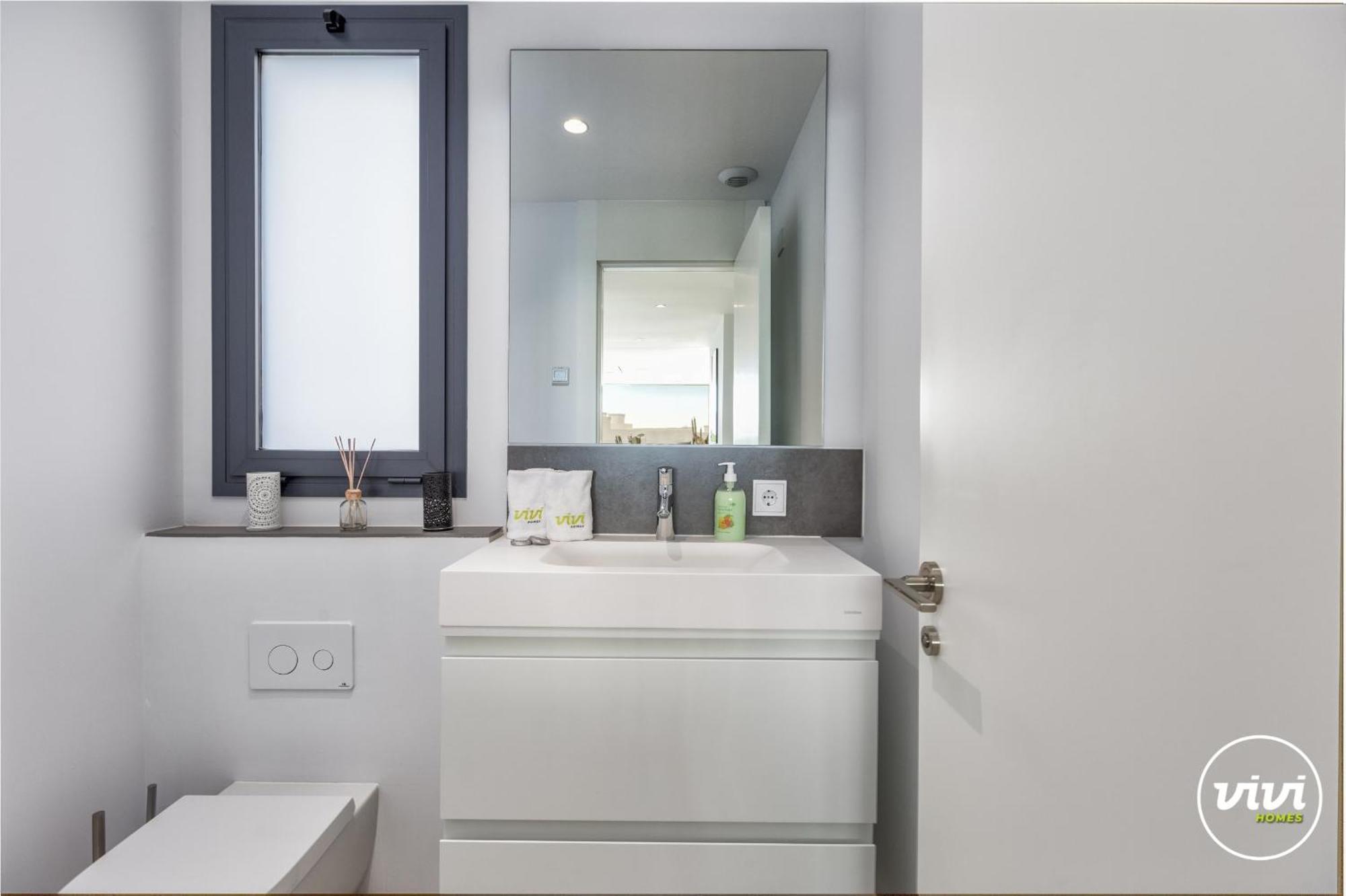 Vivi Homes - Kevin Pool, Garden, Terrace & Fuengirola