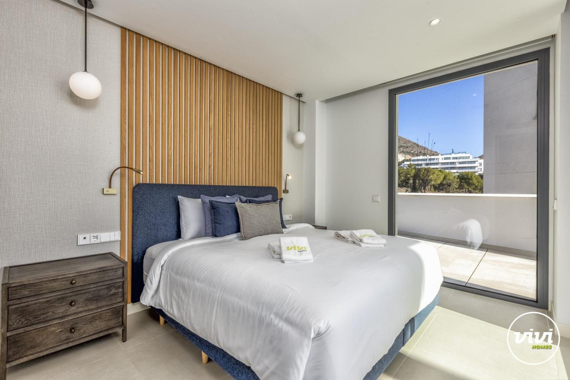 Vivi Homes - Kevin Pool, Garden, Terrace & Apartment *