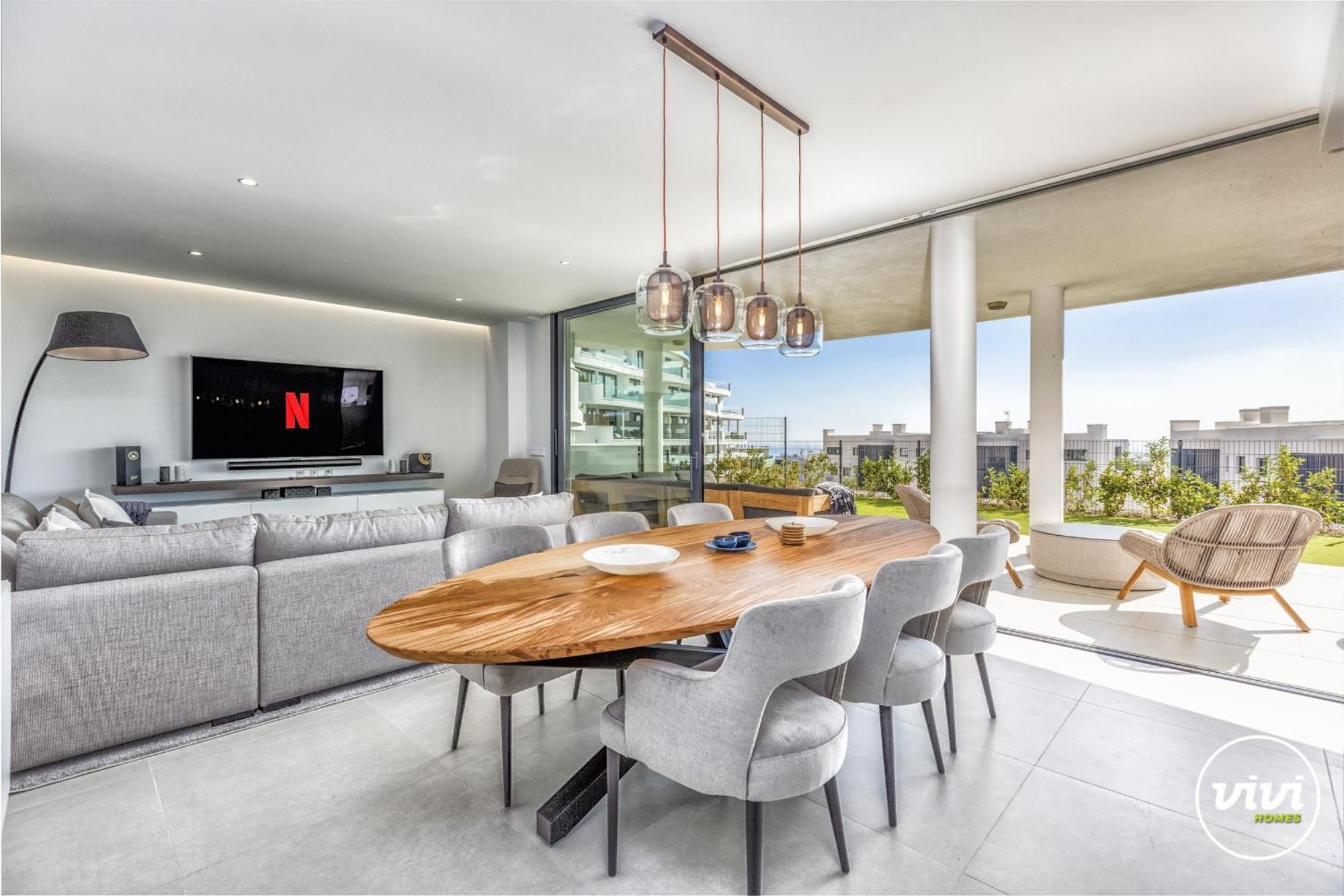 Vivi Homes - Kevin Pool, Garden, Terrace & Fuengirola