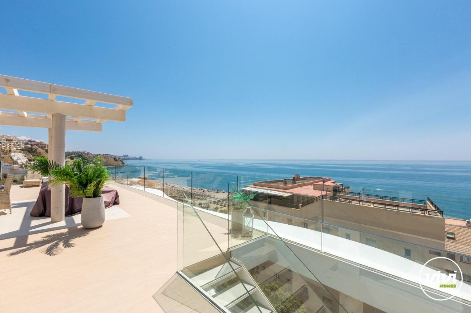 Vivi Homes - Kenzo Pool, Jacuzzi, Terrace & Sea View Apartment *