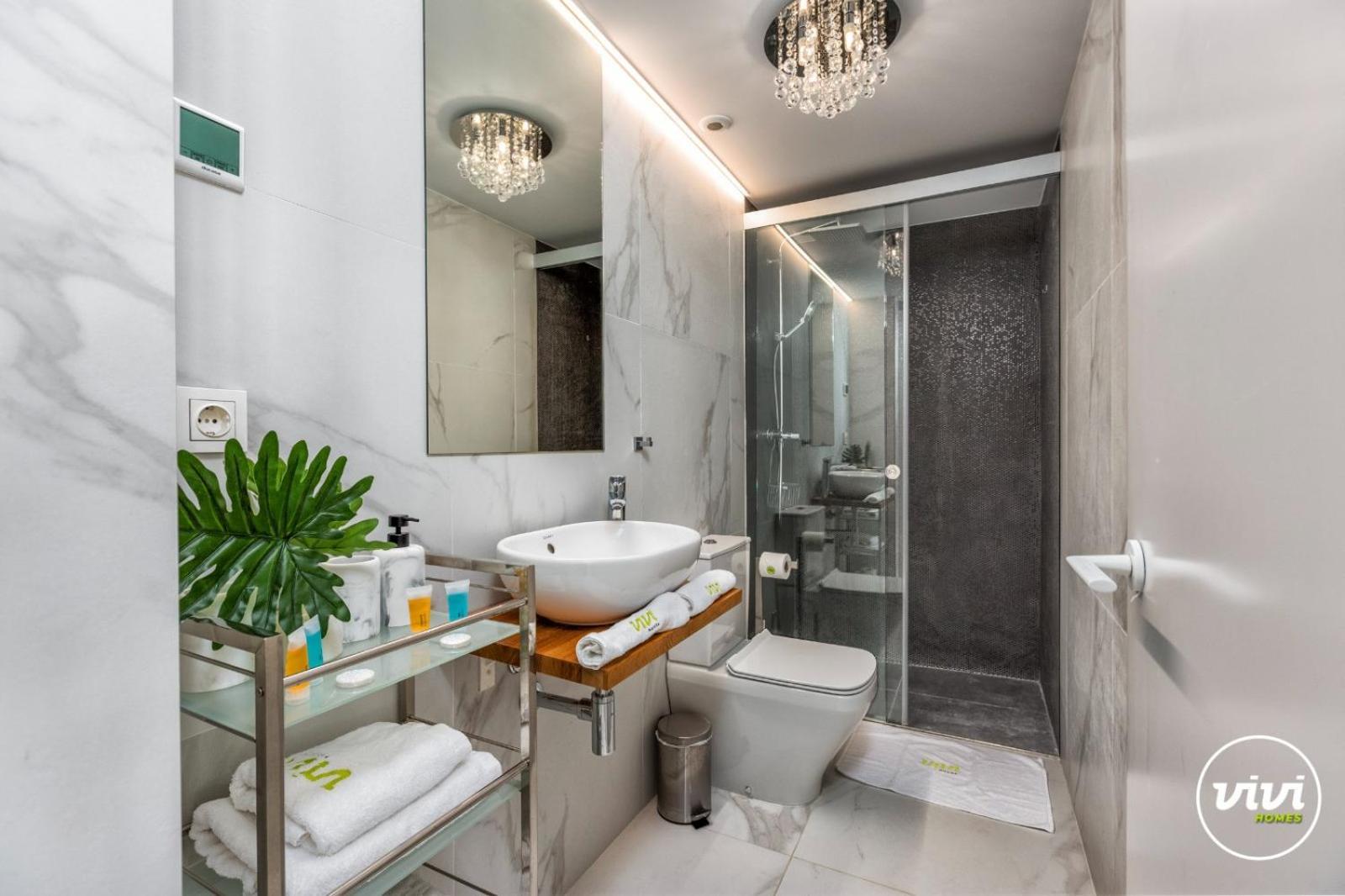 Apartment Vivi Homes - Kenzo Pool, Jacuzzi, Terrace & Sea View Fuengirola