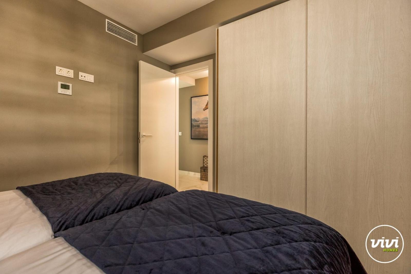 Vivi Homes - Kenzo Pool, Jacuzzi, Terrace & Sea View Apartment