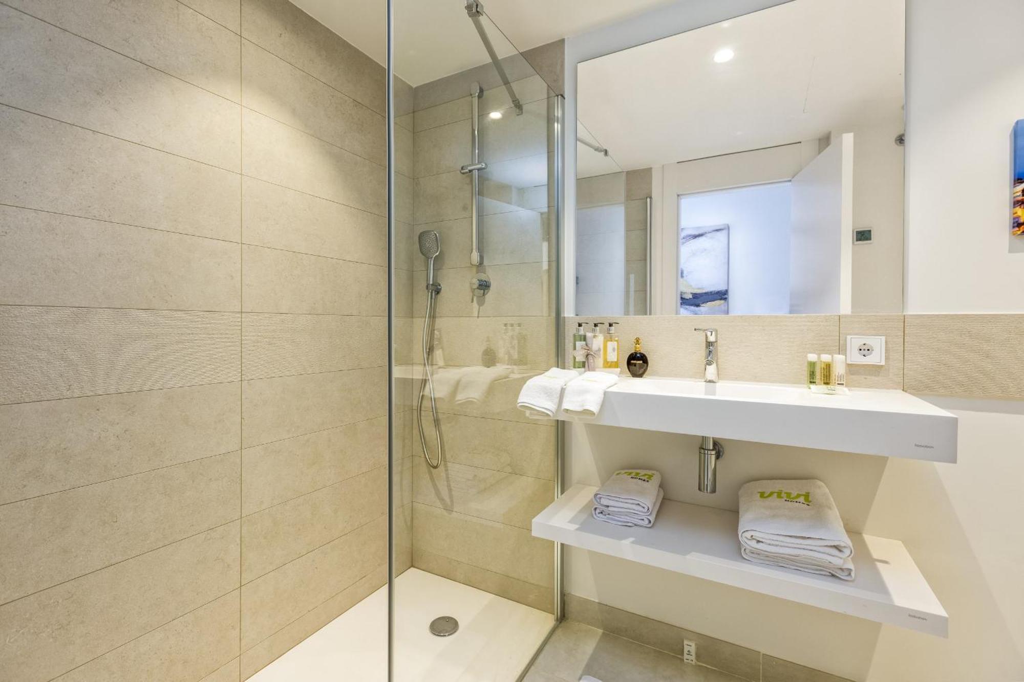 Vivi Homes - Ivy Pool, Terrace, Golf & Sea View * Fuengirola