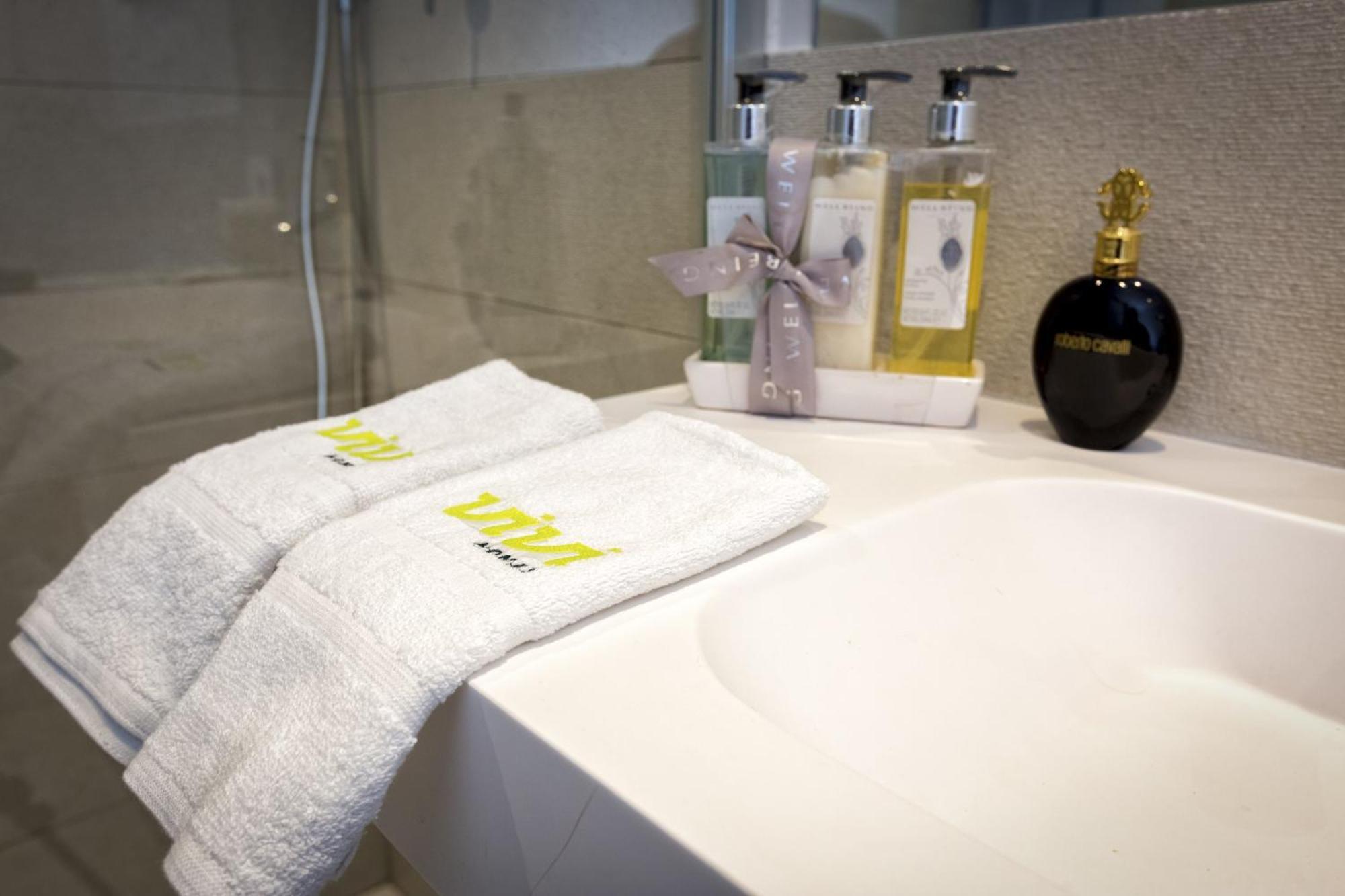 Vivi Homes - Ivy Pool, Terrace, Golf & Sea View Appartement Fuengirola