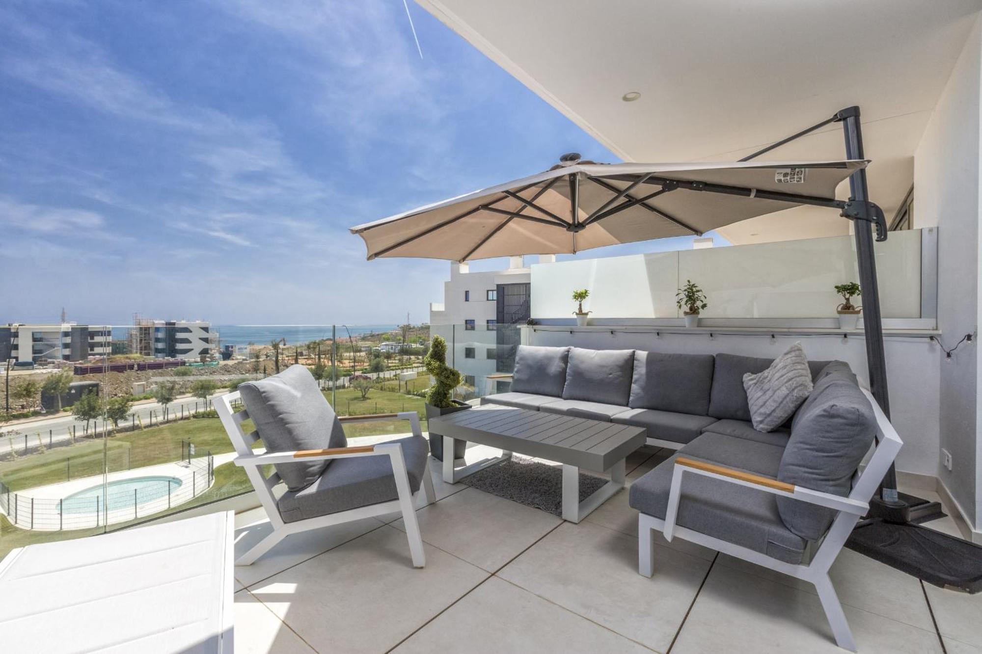 Vivi Homes - Ivy Pool, Terrace, Golf & Sea View * Fuengirola