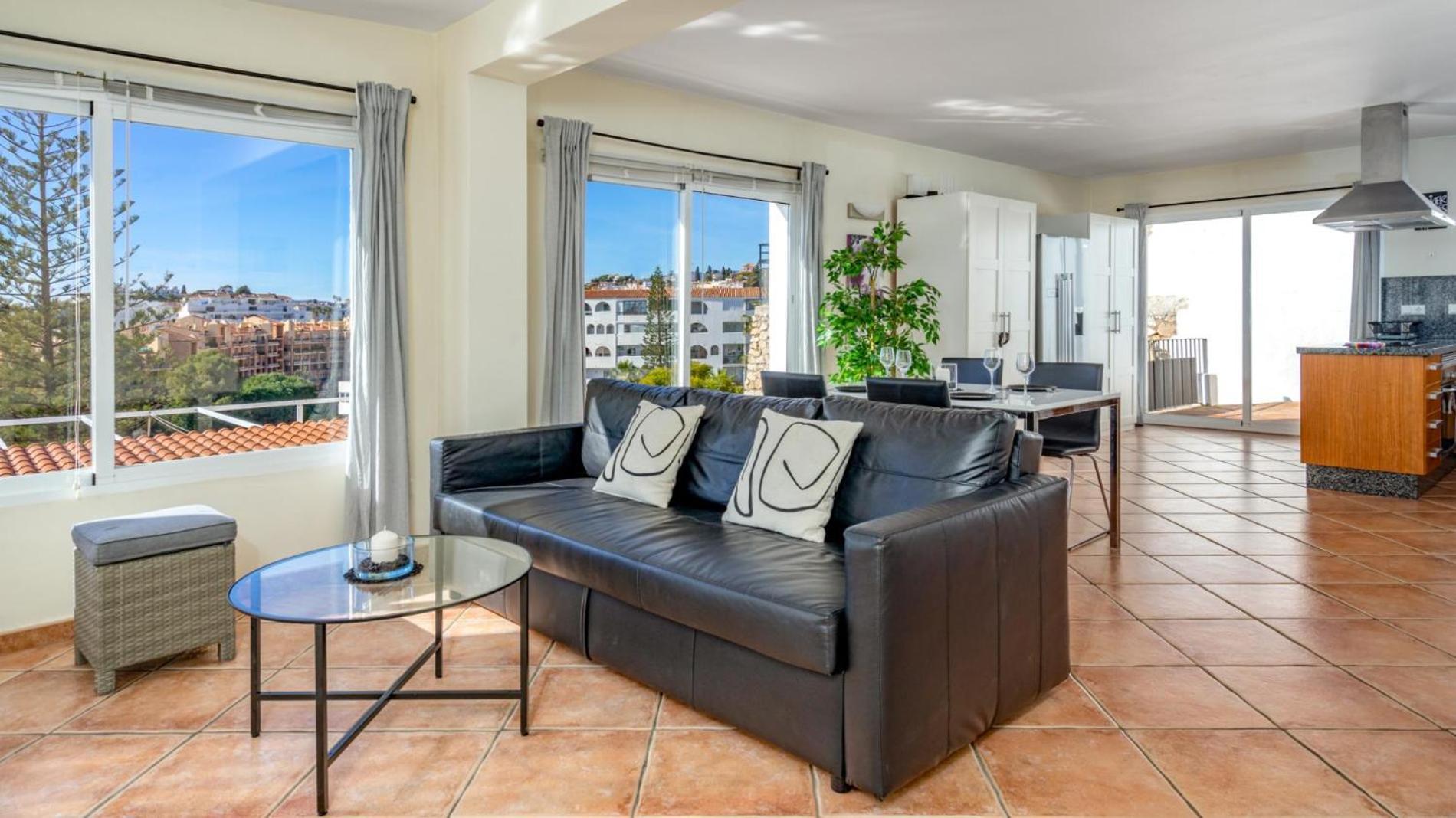 Coastalgem: 2br Pool And View * Fuengirola