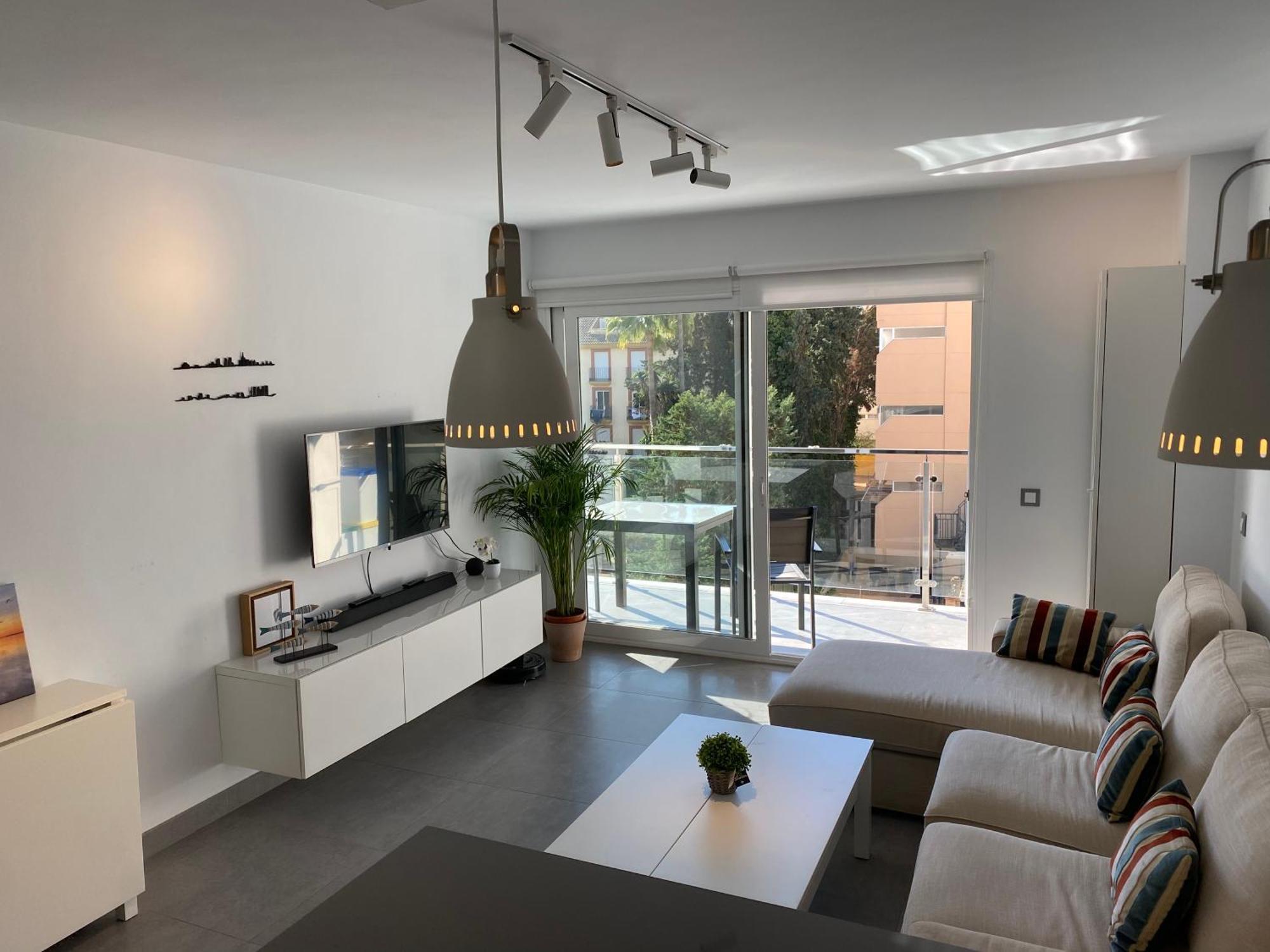 Junto Al Mar, Edificio La Dorada En Apartamento Fuengirola