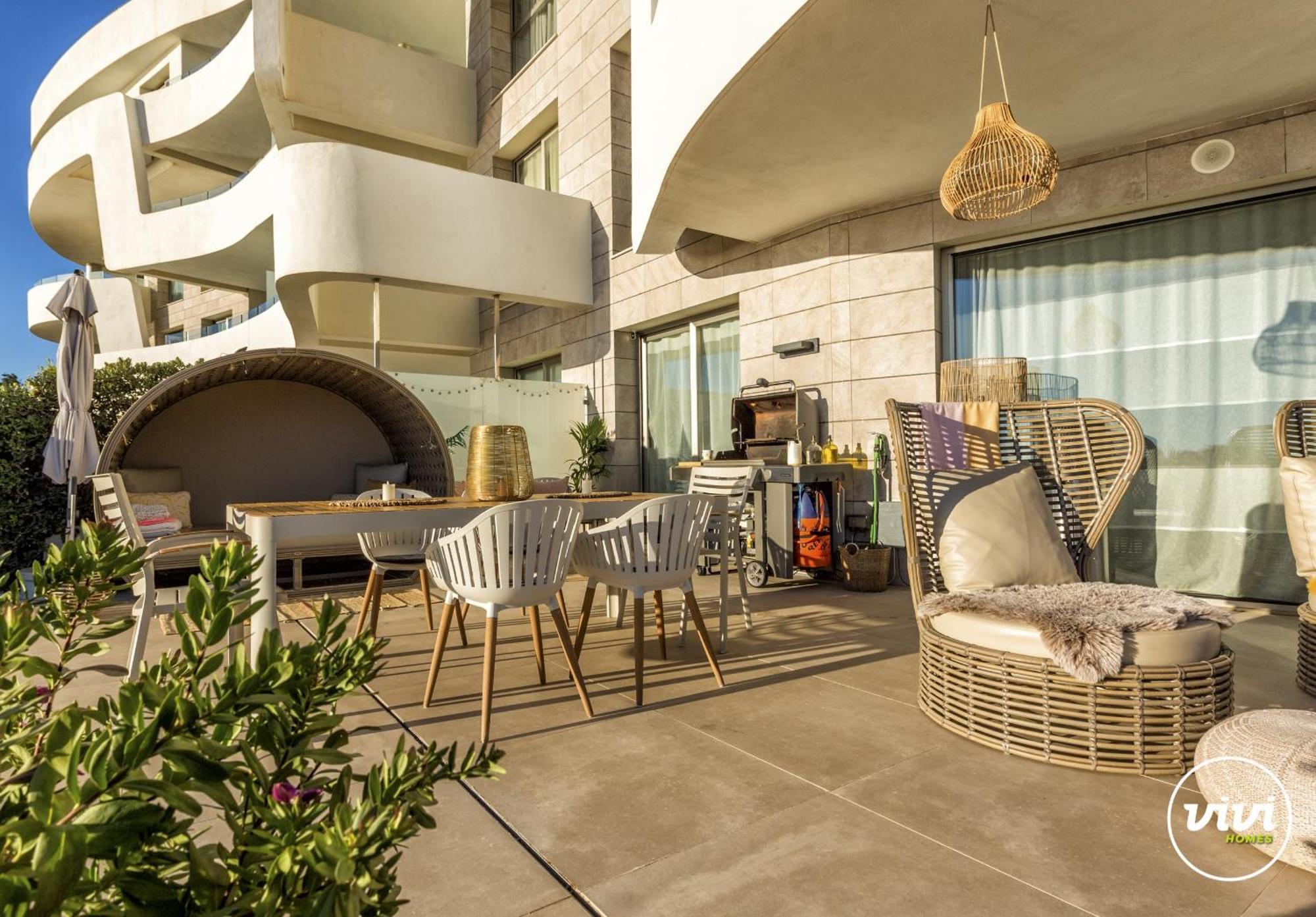Vivi Homes - Buena Vista Pool, Sauna, Terrace, Gym & Sea View Apartment Fuengirola