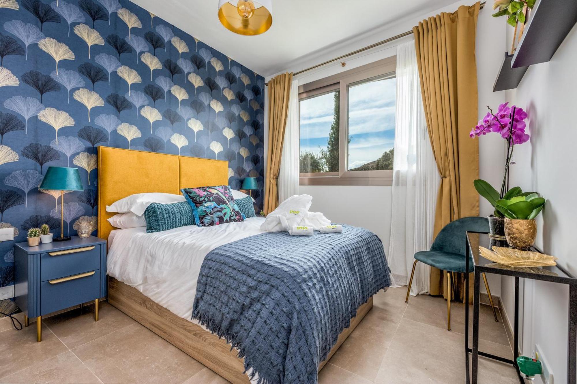 Vivi Homes - Buena Vista Pool, Sauna, Terrace, Gym & Sea View Apartment *