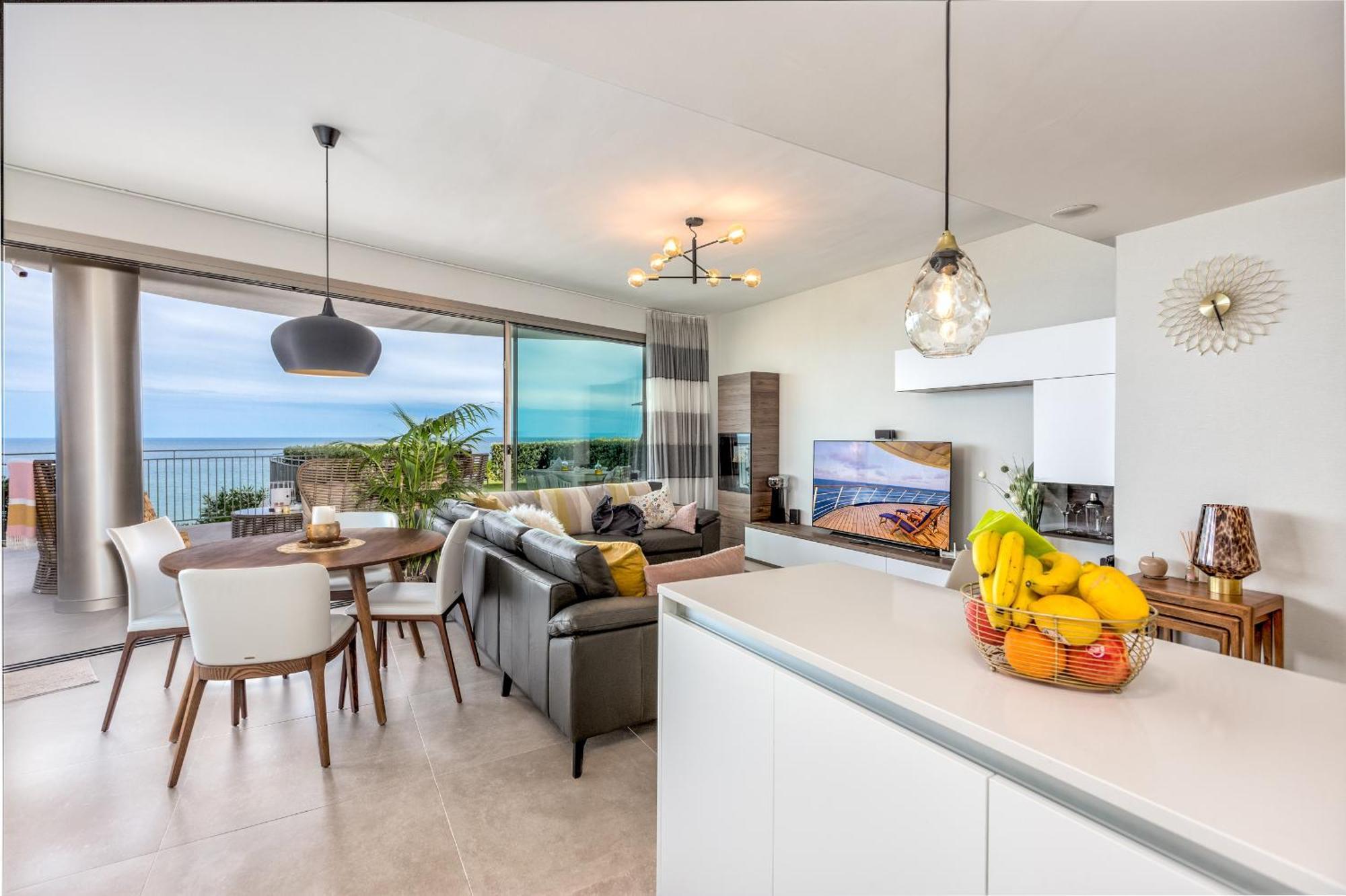 Vivi Homes - Buena Vista Pool, Sauna, Terrace, Gym & Sea View Fuengirola