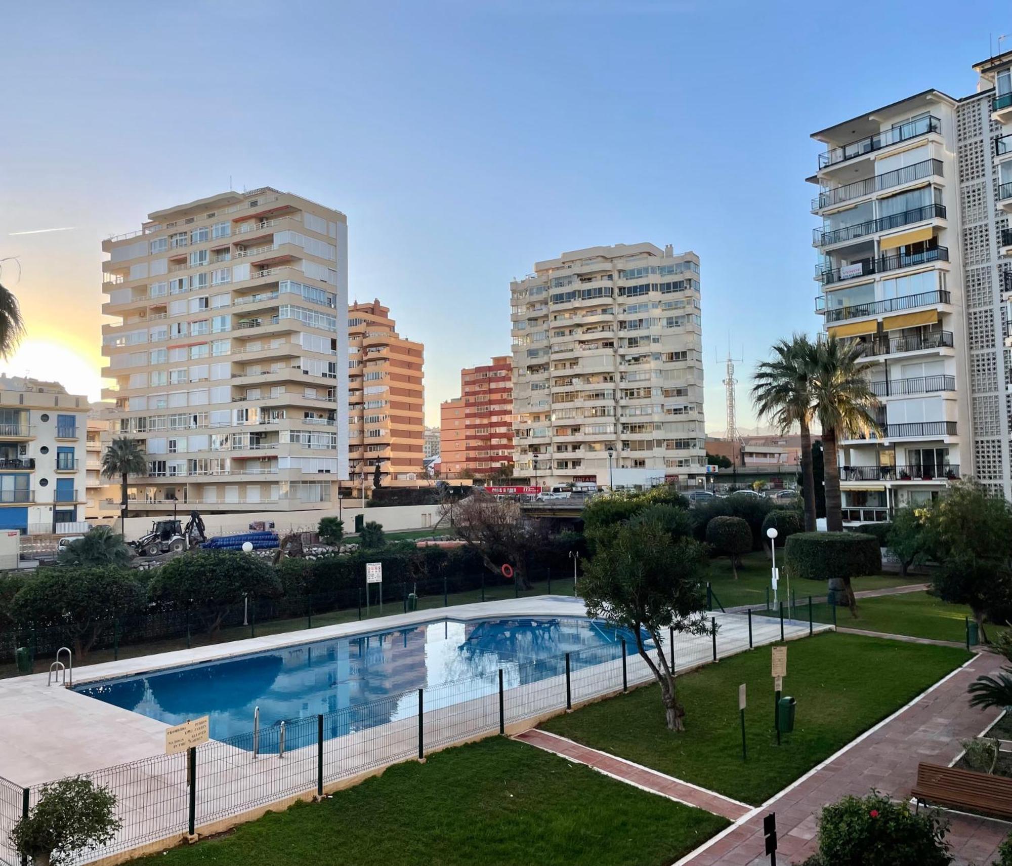 Huoneisto Lafrenchtouch - Boliches Terraza Frente Al Mar Fuengirola