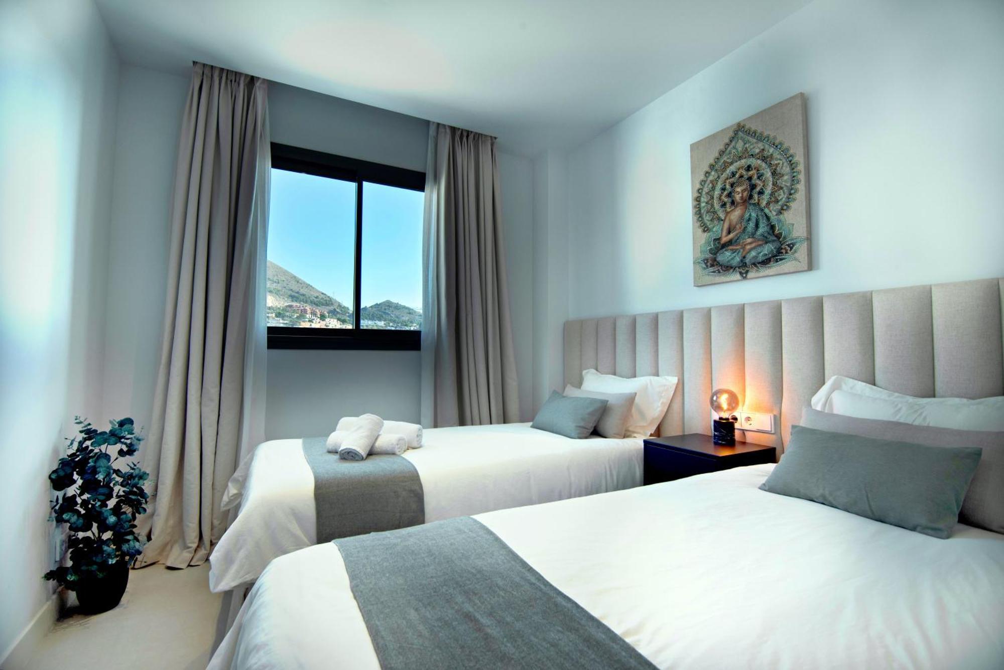 Apartamento Mara's Higueron West - Mediterranean Style - & Golf - Large Sunny Terrace !!!! Fuengirola