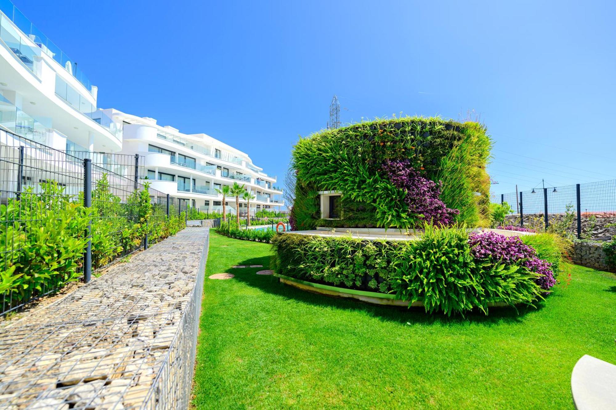 Mara's Higueron West - Mediterranean Style - & Golf - Large Sunny Terrace !!!! Huoneisto Fuengirola