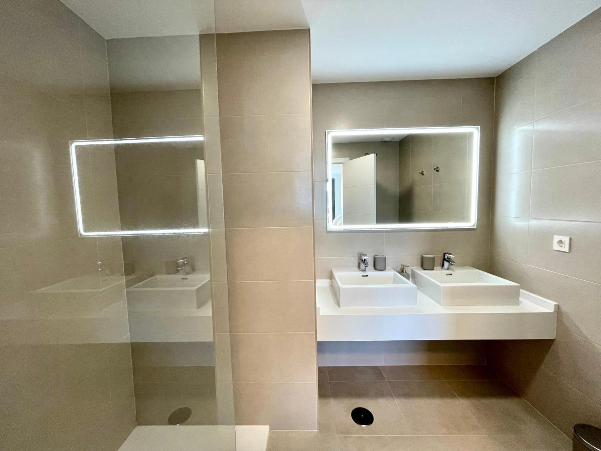 Three Bedroom Vacation Paradise Appartement