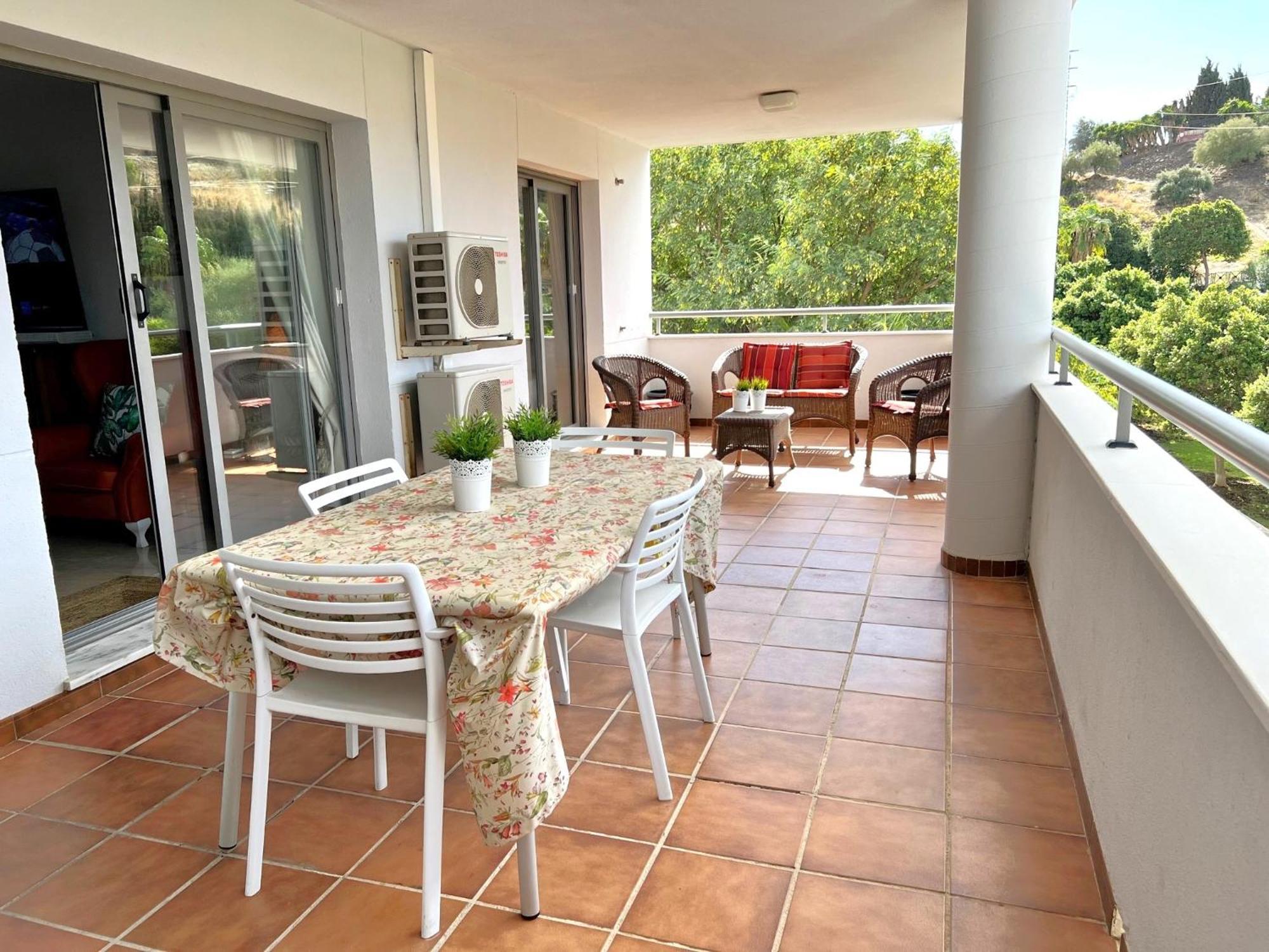 - Luxury 3 Bedrooms Apartment