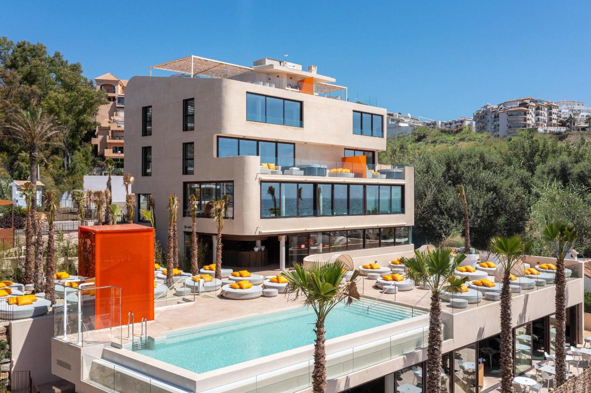 Apartamento Mara's Higueron West - Mediterranean Style - & Golf - Large Sunny Terrace !!!! Fuengirola
