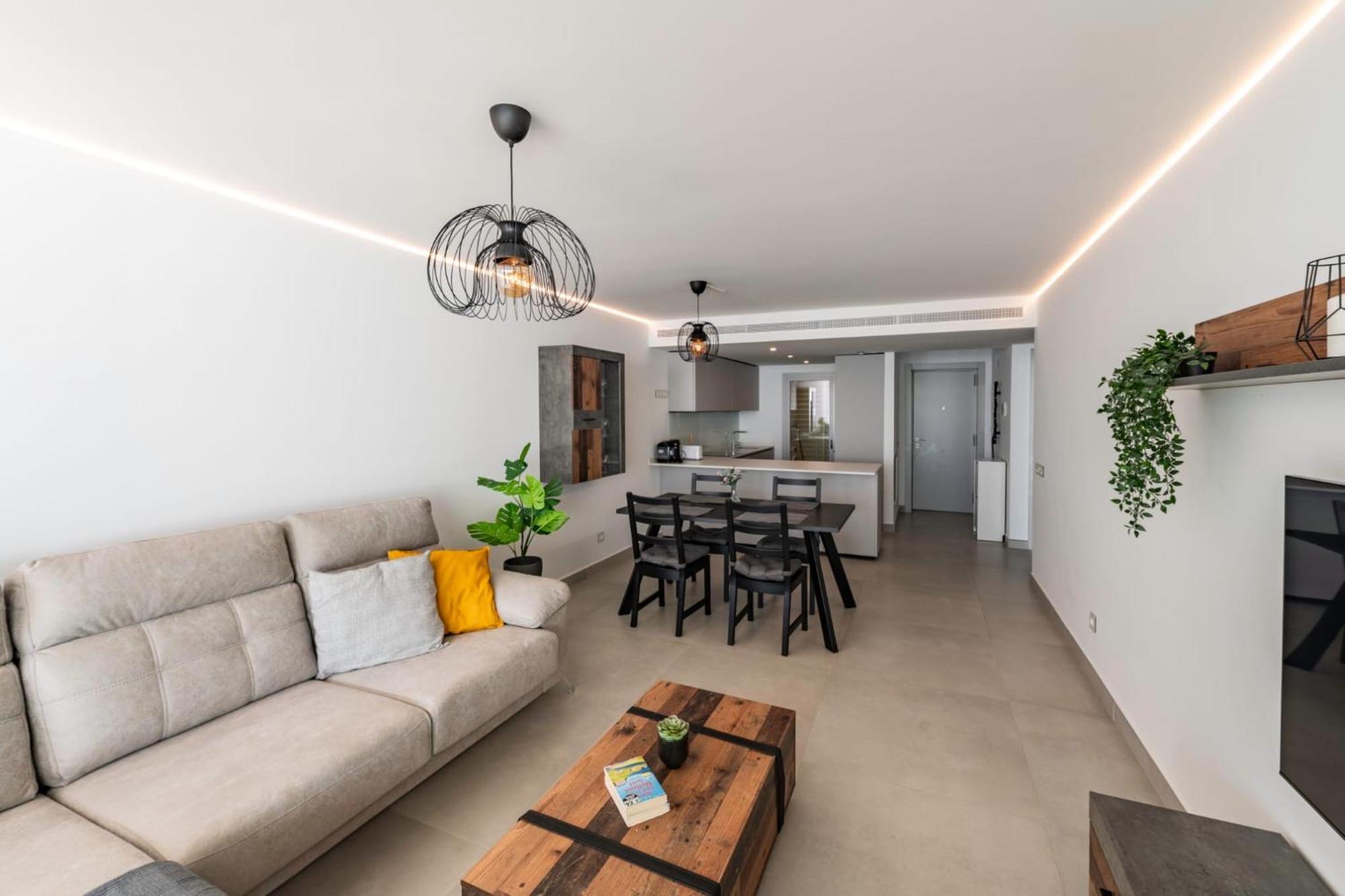 Serene Seaview Retreat In Higueron: 2br Oasis Huoneisto *