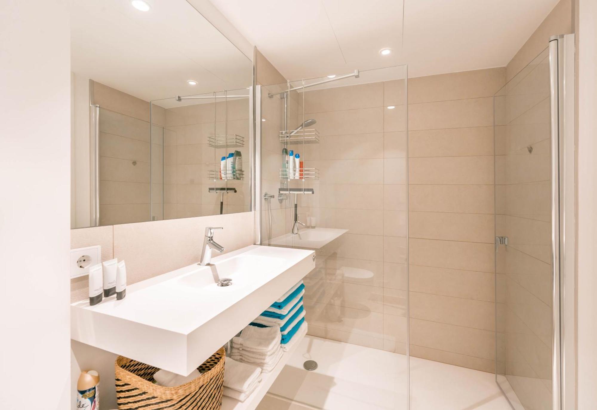 Apartment Higueron West Collection - The Blue Horizon By Hwpc *