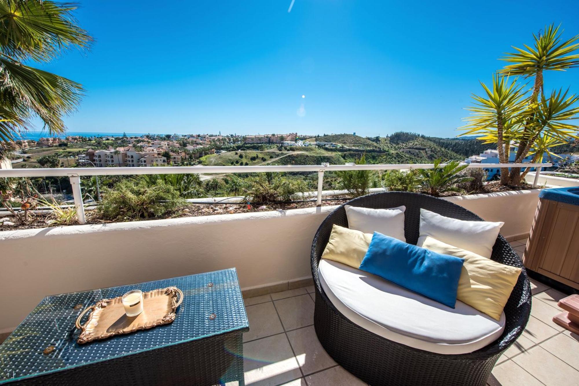 Malibu Jacuzzi Penthouse By Costarentals - Ref 242 Apartment Fuengirola