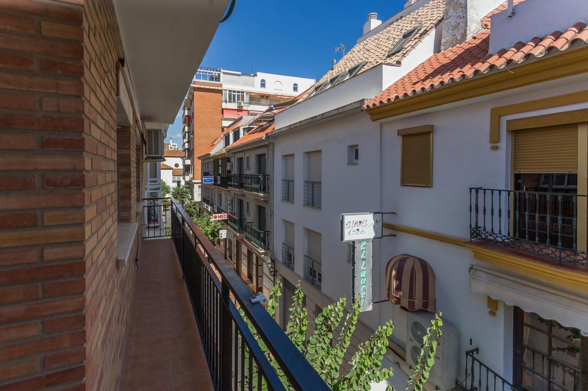 3br Centre - Apartment
