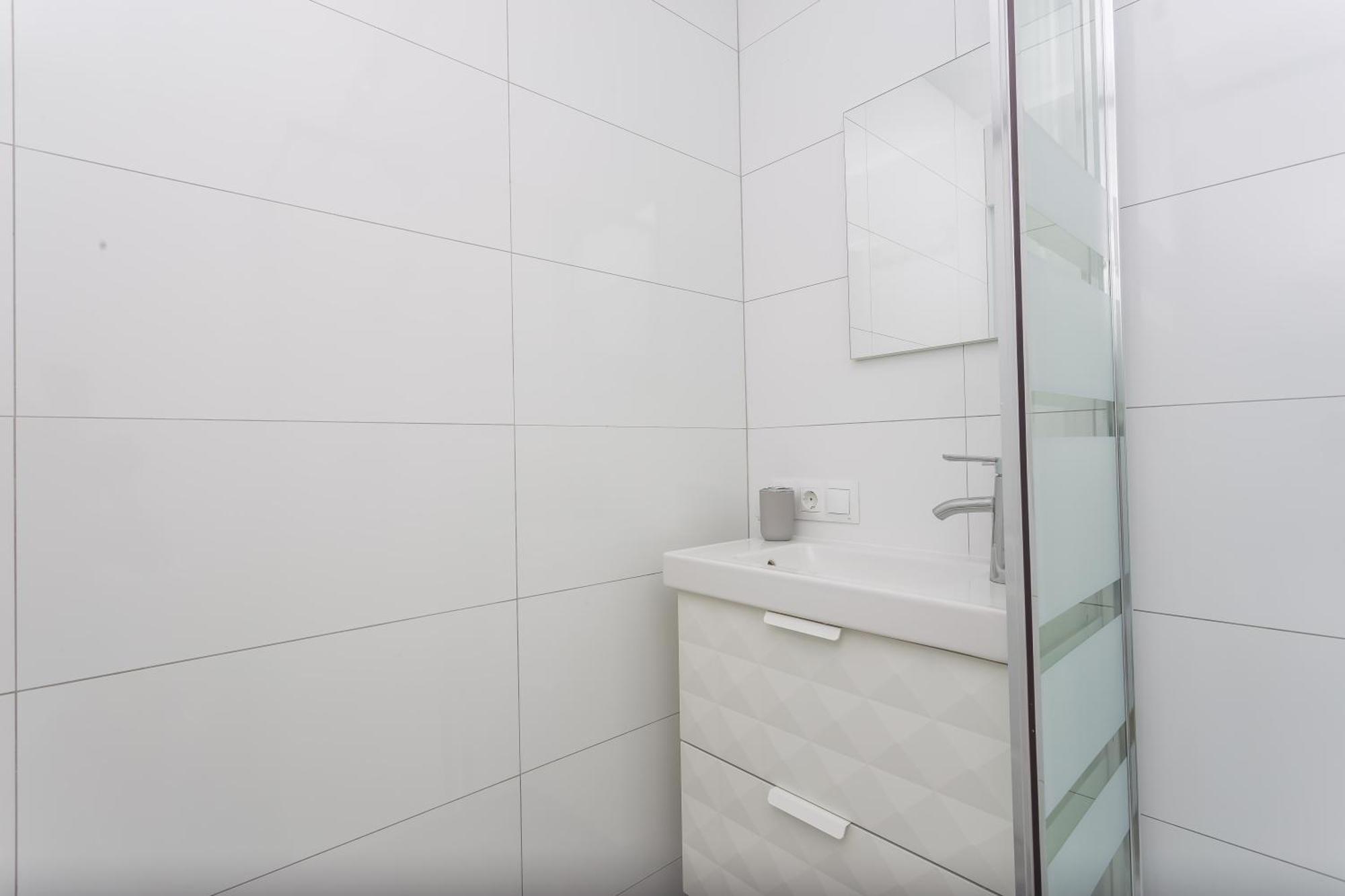 3br Centre - Apartment *