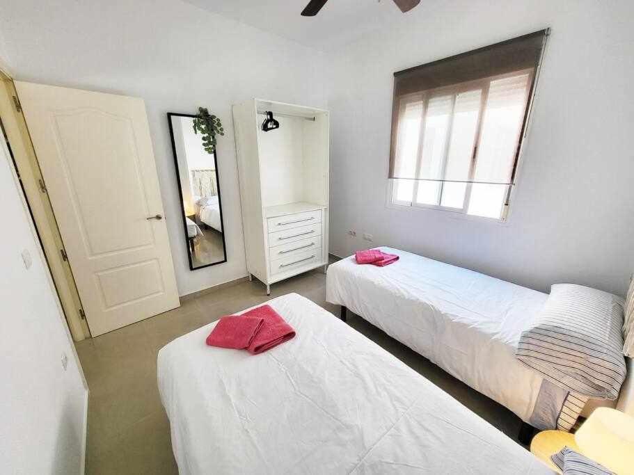 Atico Oviedo 50m Parking Center Wifi Apartment