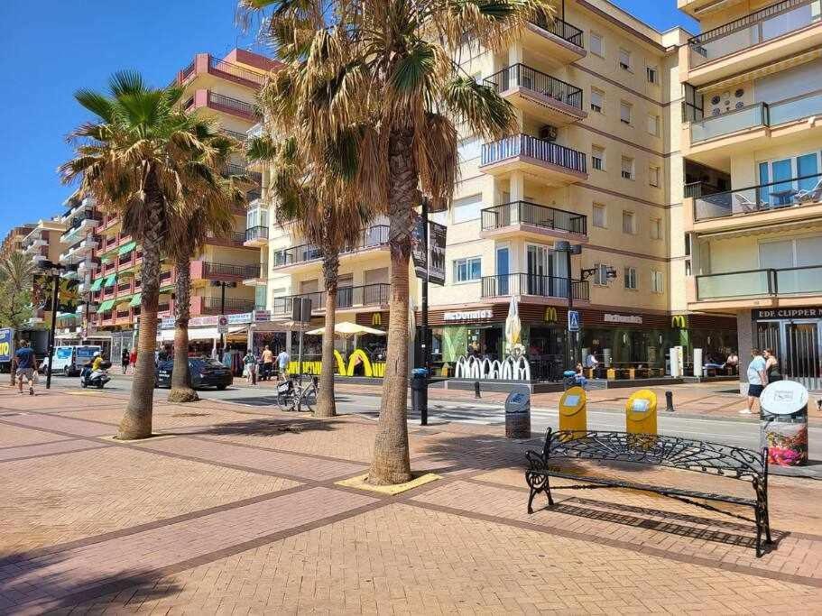 Atico Oviedo 50m Parking Center Wifi Apartment Fuengirola