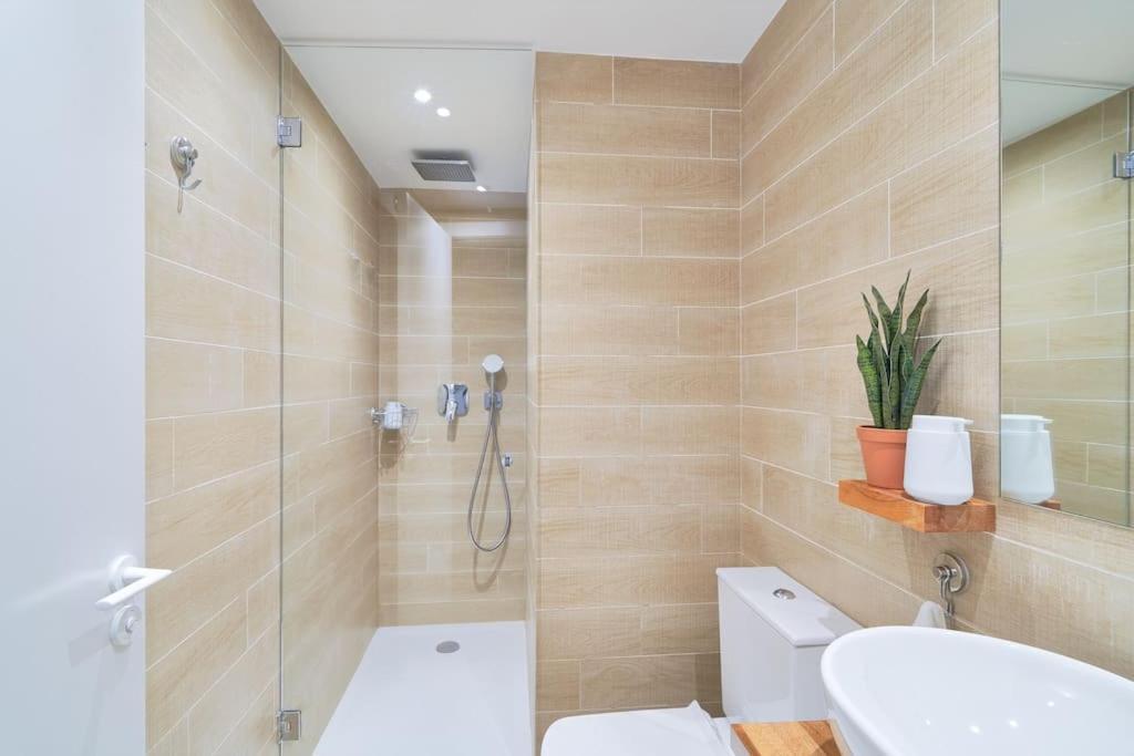 Stunning Seaview Terrace One-bedroom Apartment