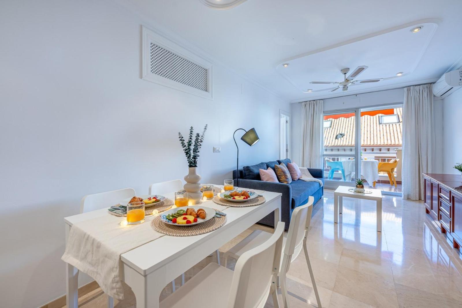 797 Rentals- Renovado Piso En El Paseo Maritimo Appartement Fuengirola