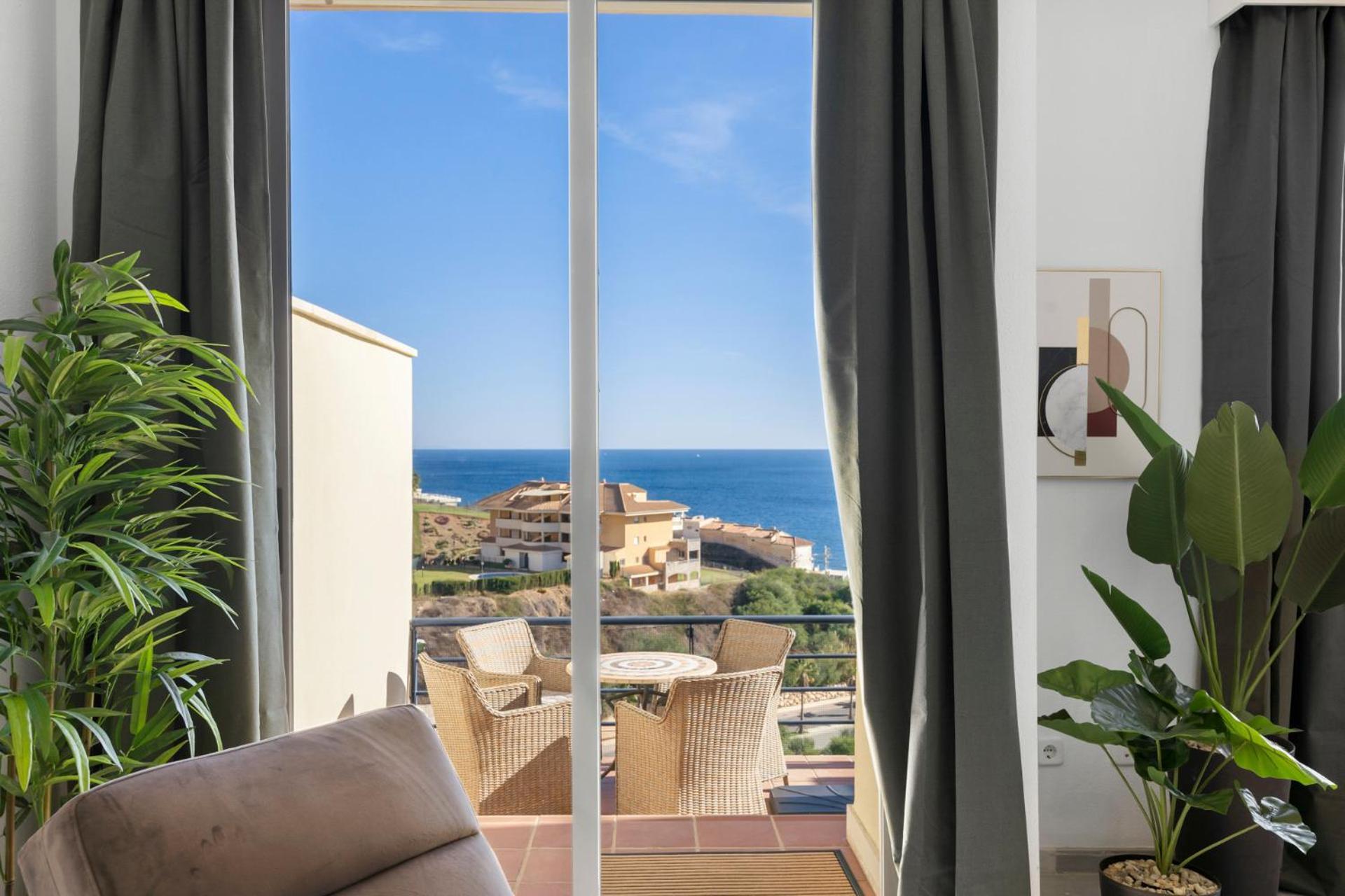 Apartment Stunning Townhouse With Pool, Gym And Seaviews By Costarentals - Ref 162 Fuengirola