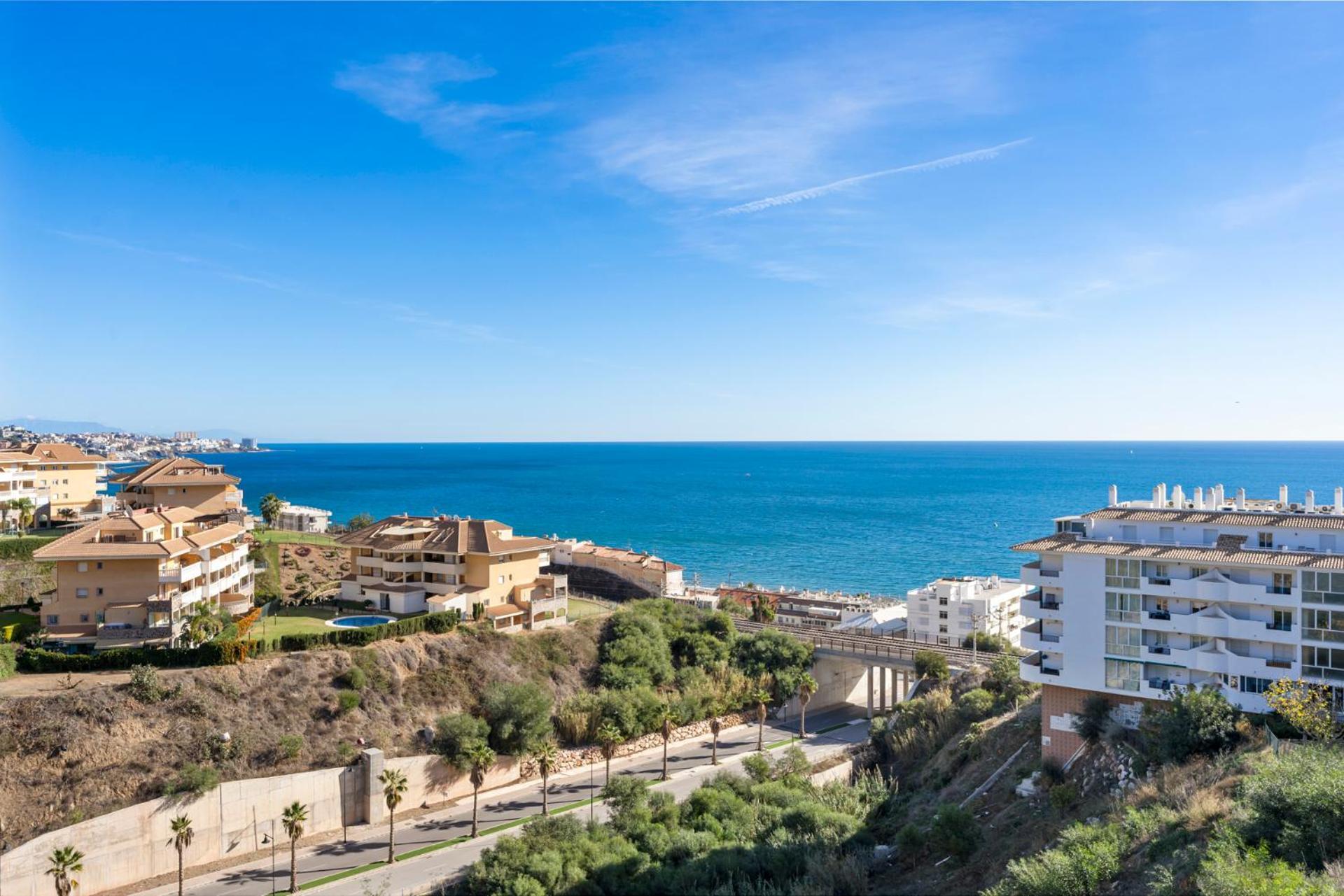 Stunning Townhouse With Pool, Gym And Seaviews By Costarentals - Ref 162 * Fuengirola