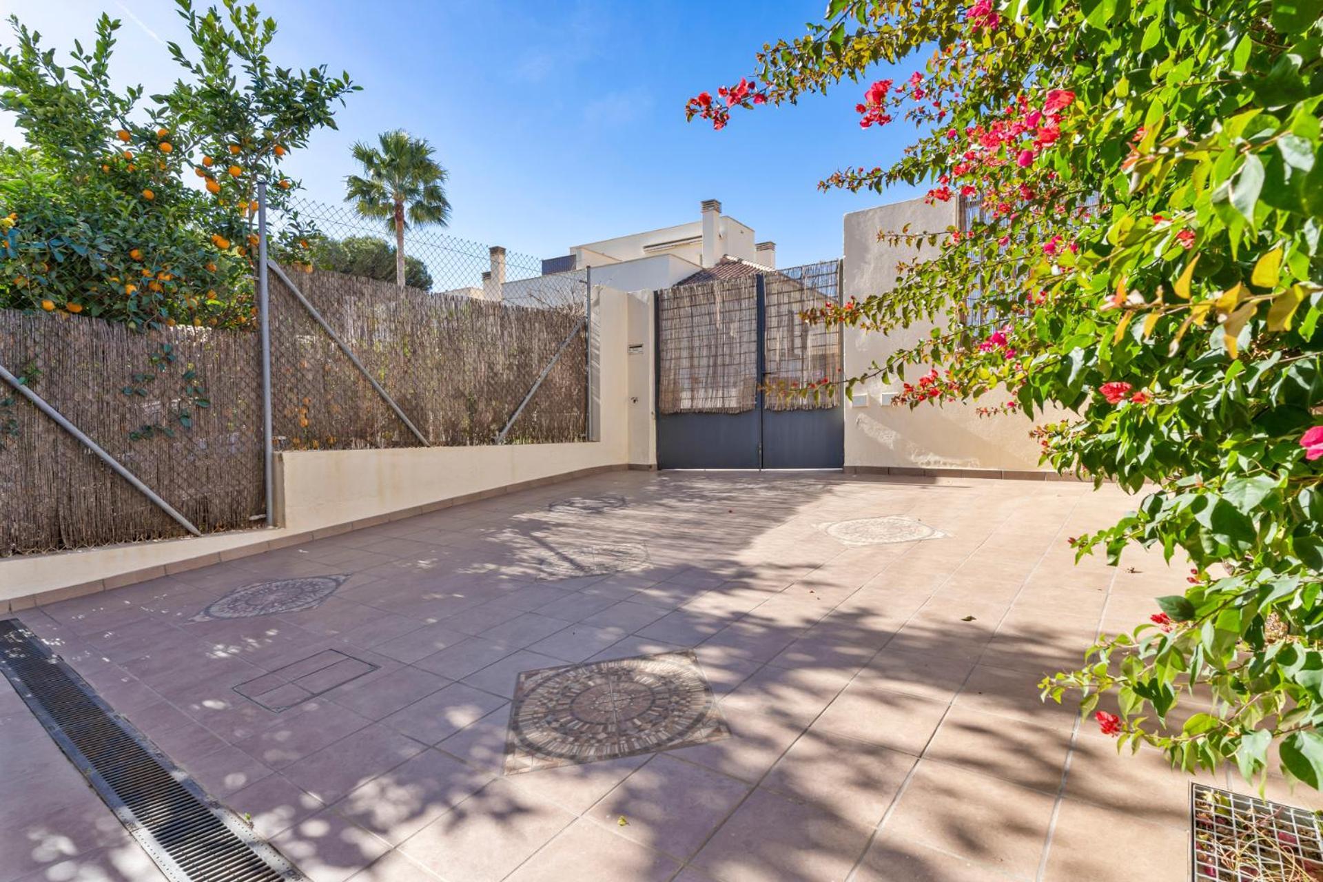 Apartment Stunning Townhouse With Pool, Gym And Seaviews By Costarentals - Ref 162 *
