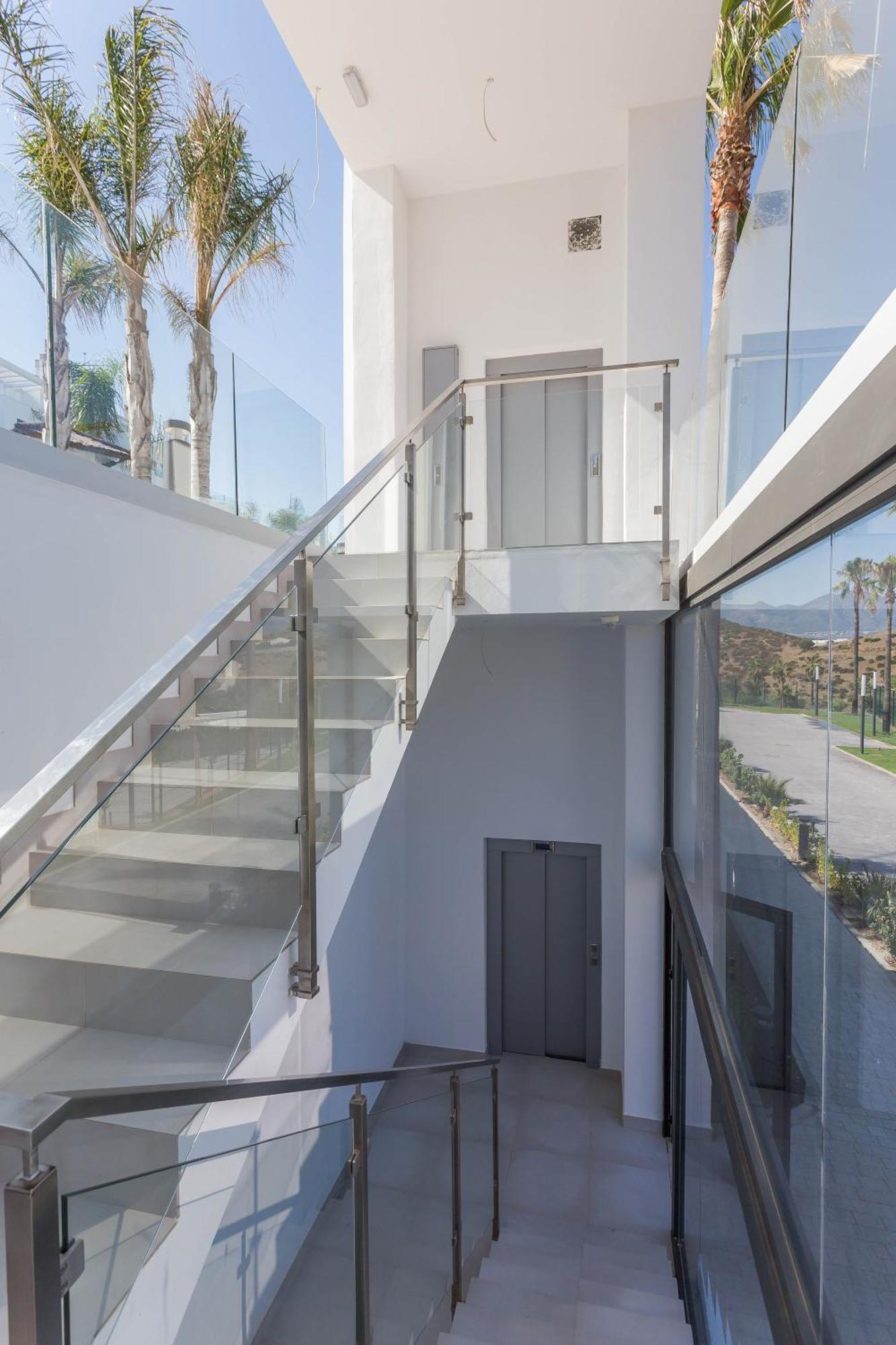Luxury 2br Seaviews - Santa Barbara Heights Fuengirola