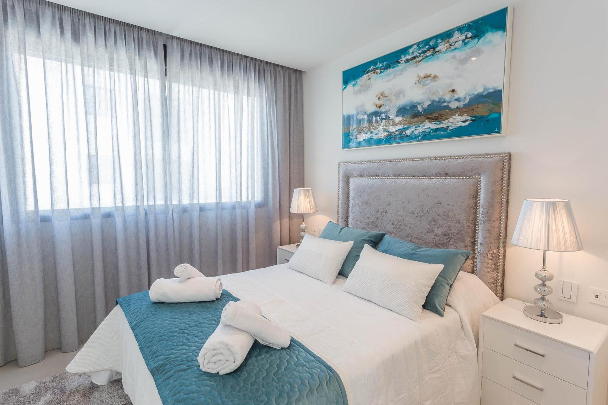 Luxury 2br Seaviews - Santa Barbara Heights Apartment