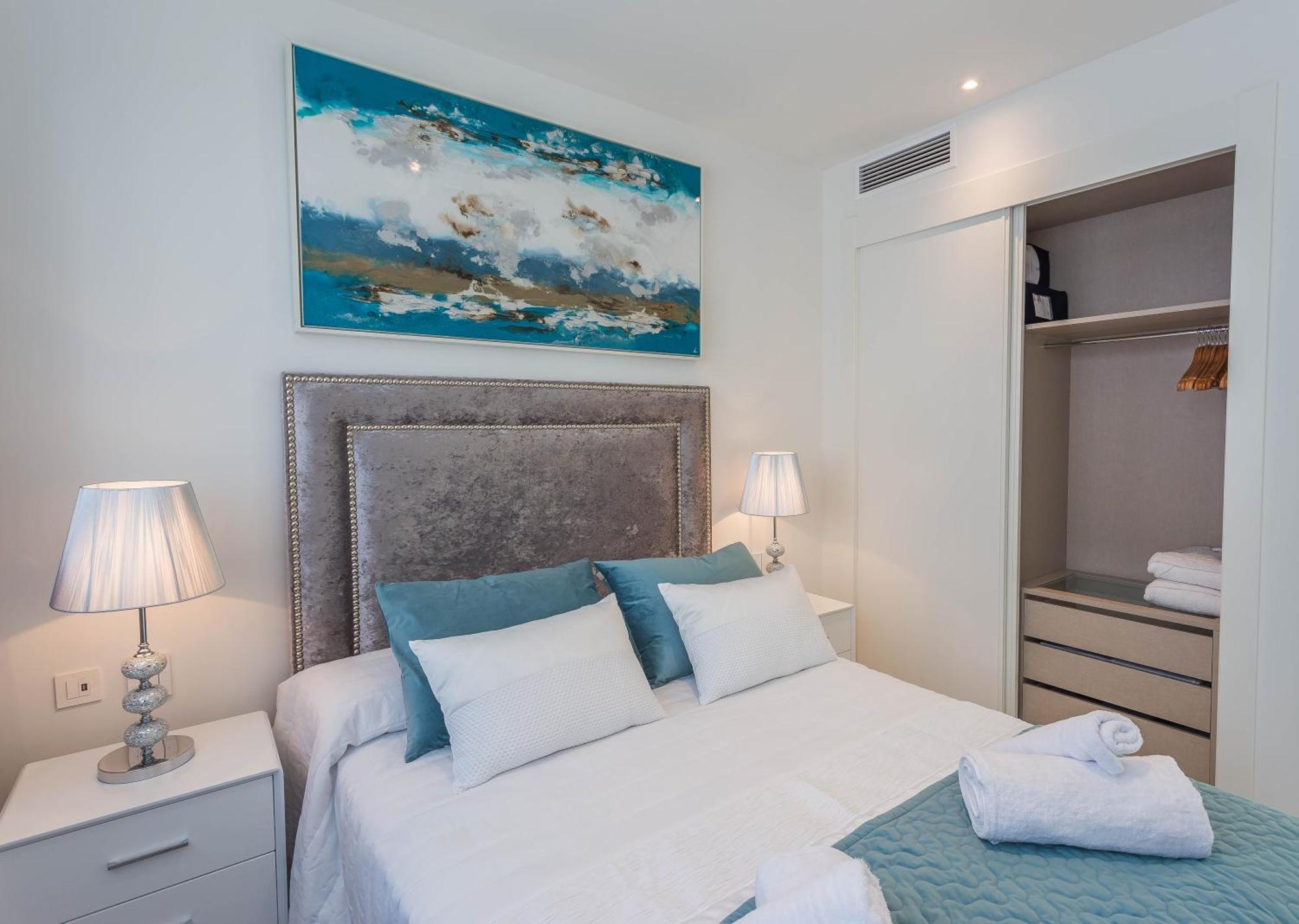 Luxury 2br Seaviews - Santa Barbara Heights Apartment