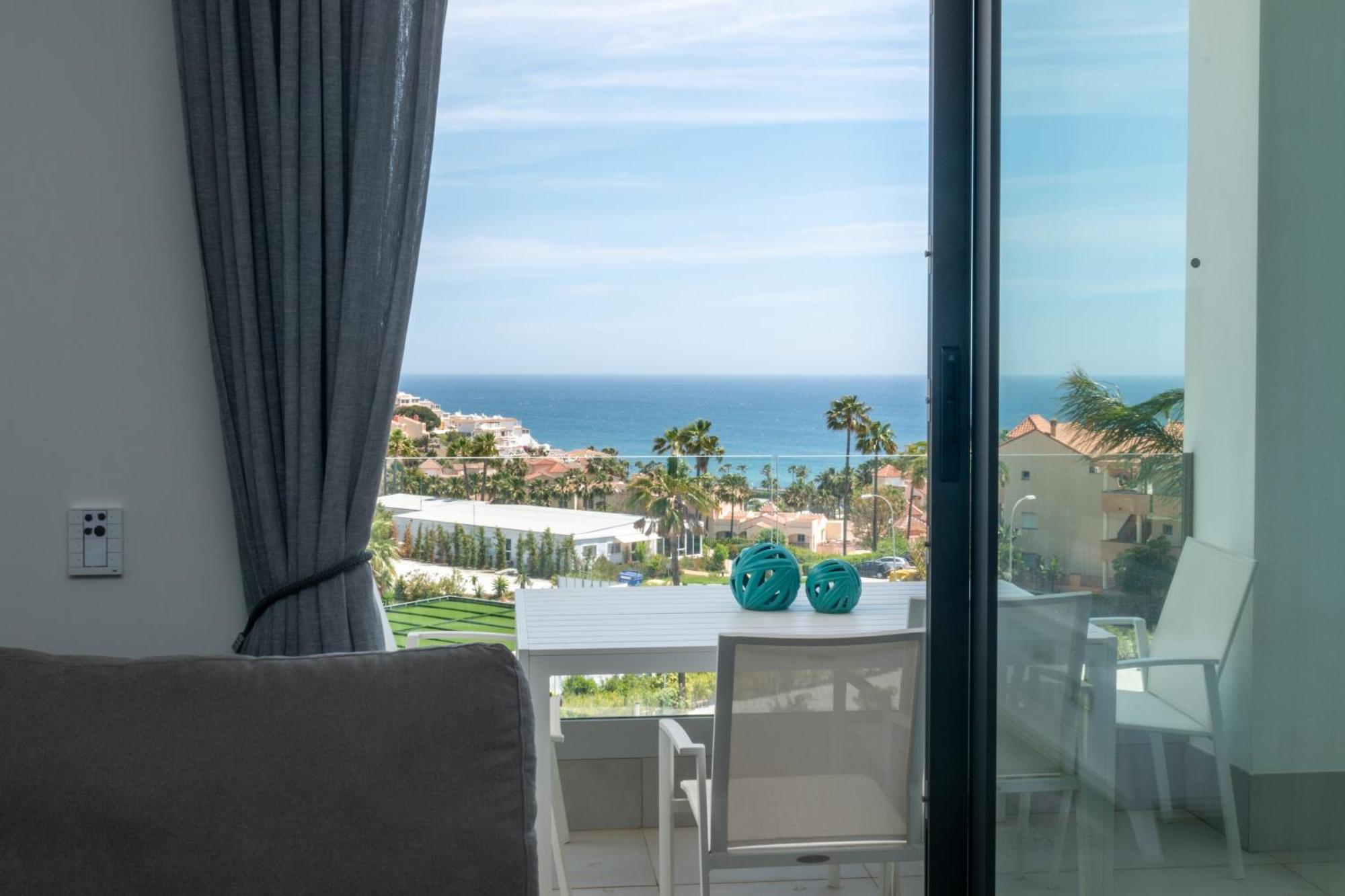 Luxury 2br Seaviews - Santa Barbara Heights Apartment Fuengirola